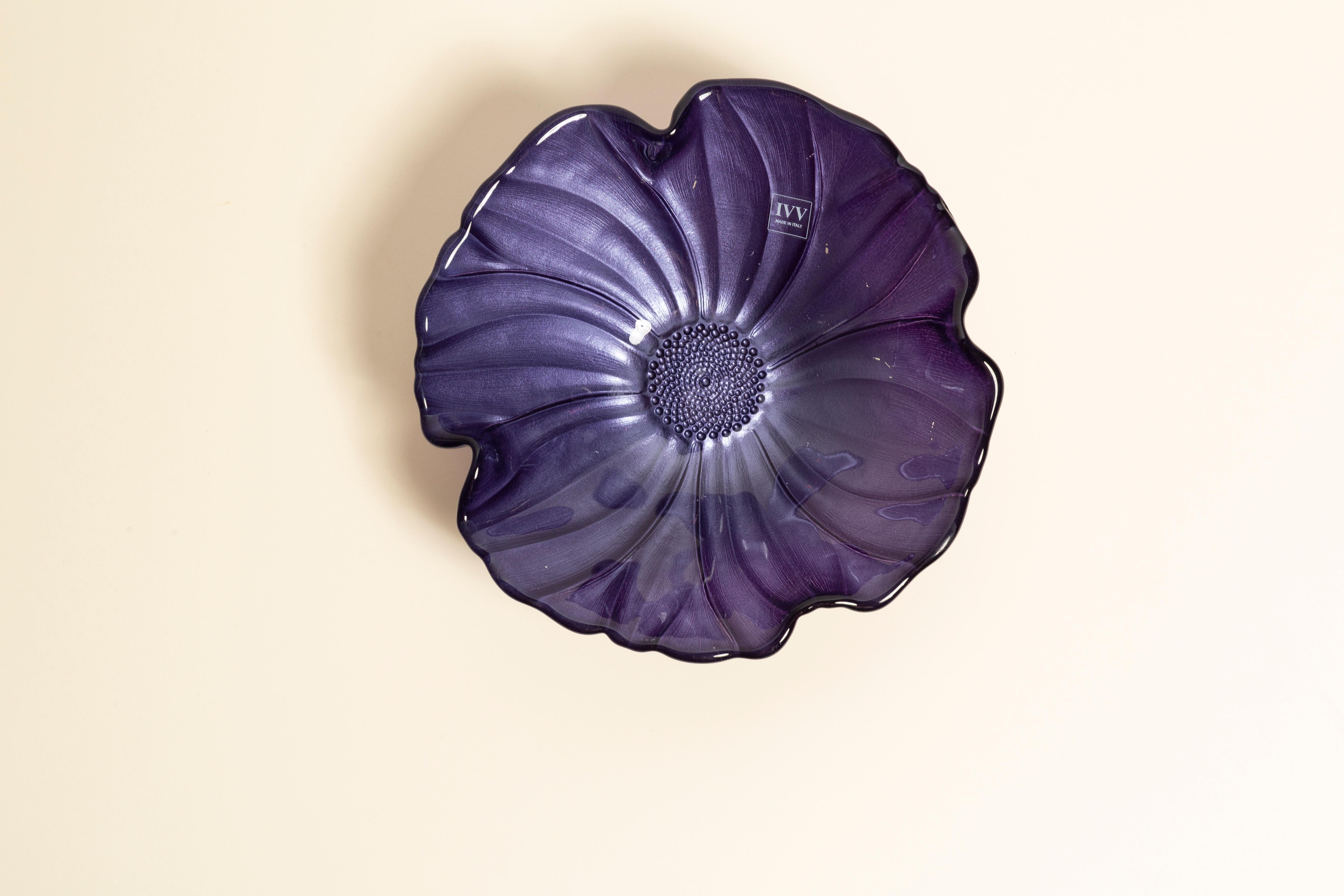 Ceramic Midcentury Vintage Violet Purple Flower Decorative Glass Plate, Italy, 1960s For Sale