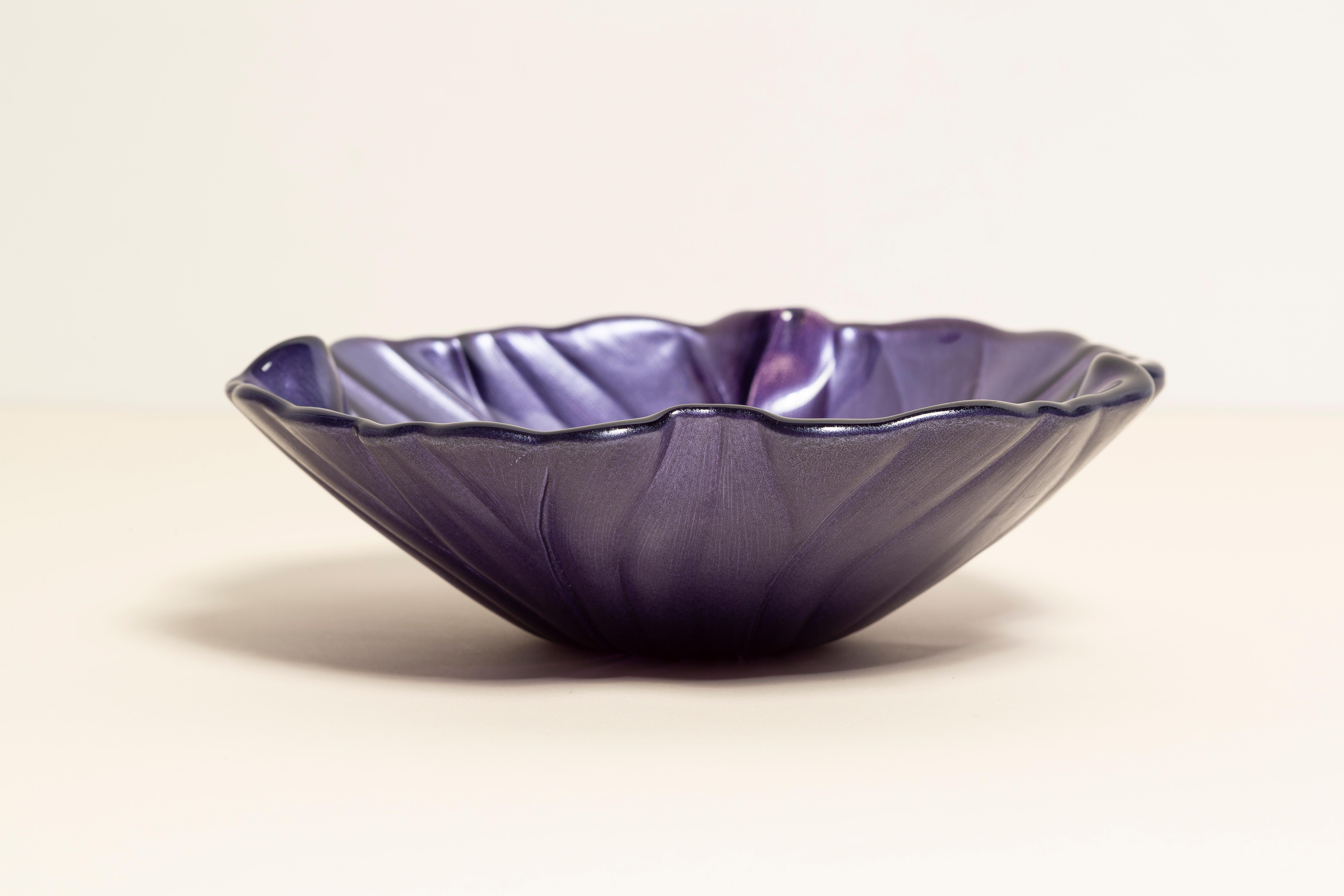 Midcentury Vintage Violet Purple Flower Decorative Glass Plate, Italy, 1960s For Sale 3