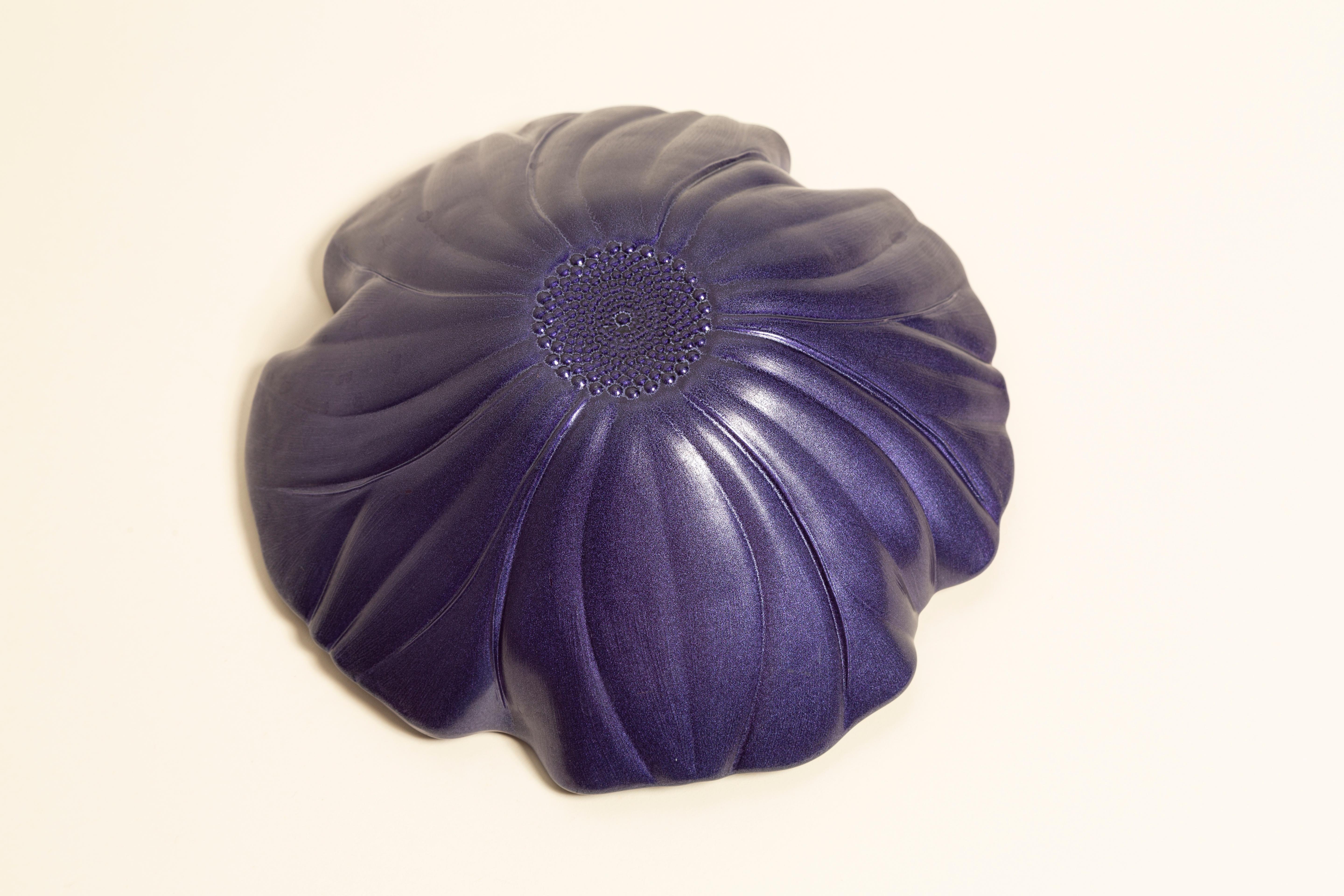 Midcentury Vintage Violet Purple Flower Decorative Glass Plate, Italy, 1960s For Sale 4