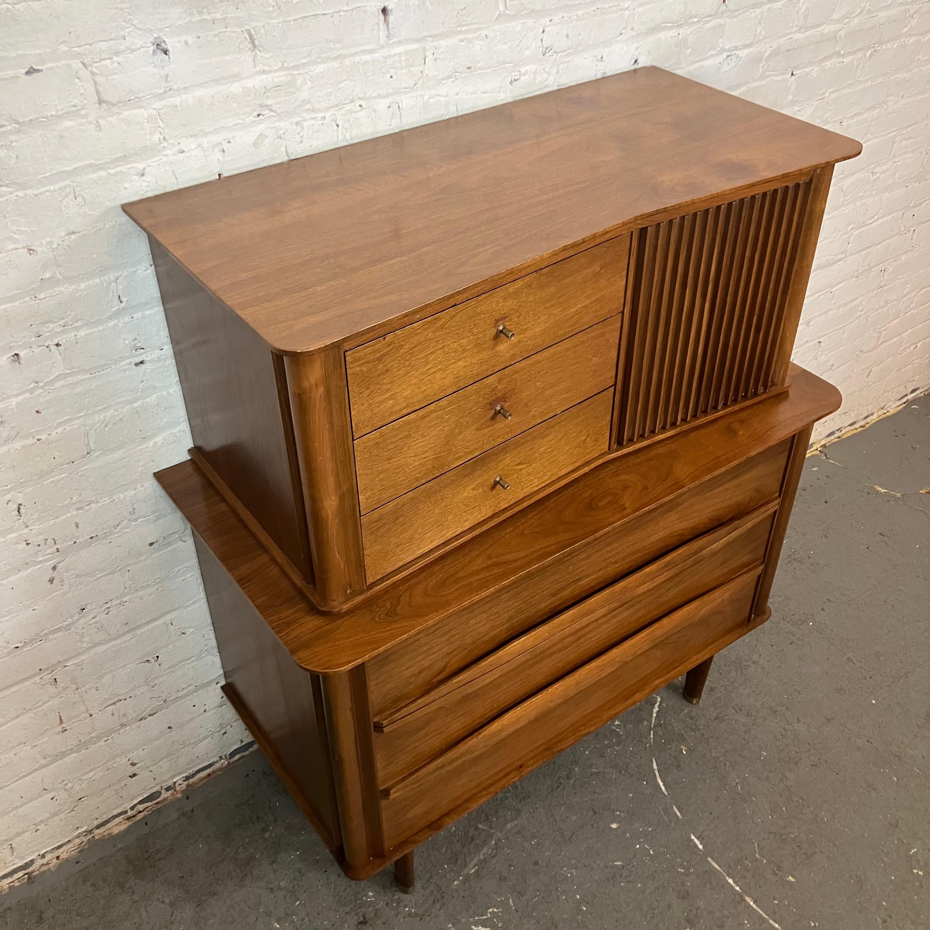 Mid-Century Modern Mid-Century Vintage Walnut Gentleman's Chest by United Furniture For Sale