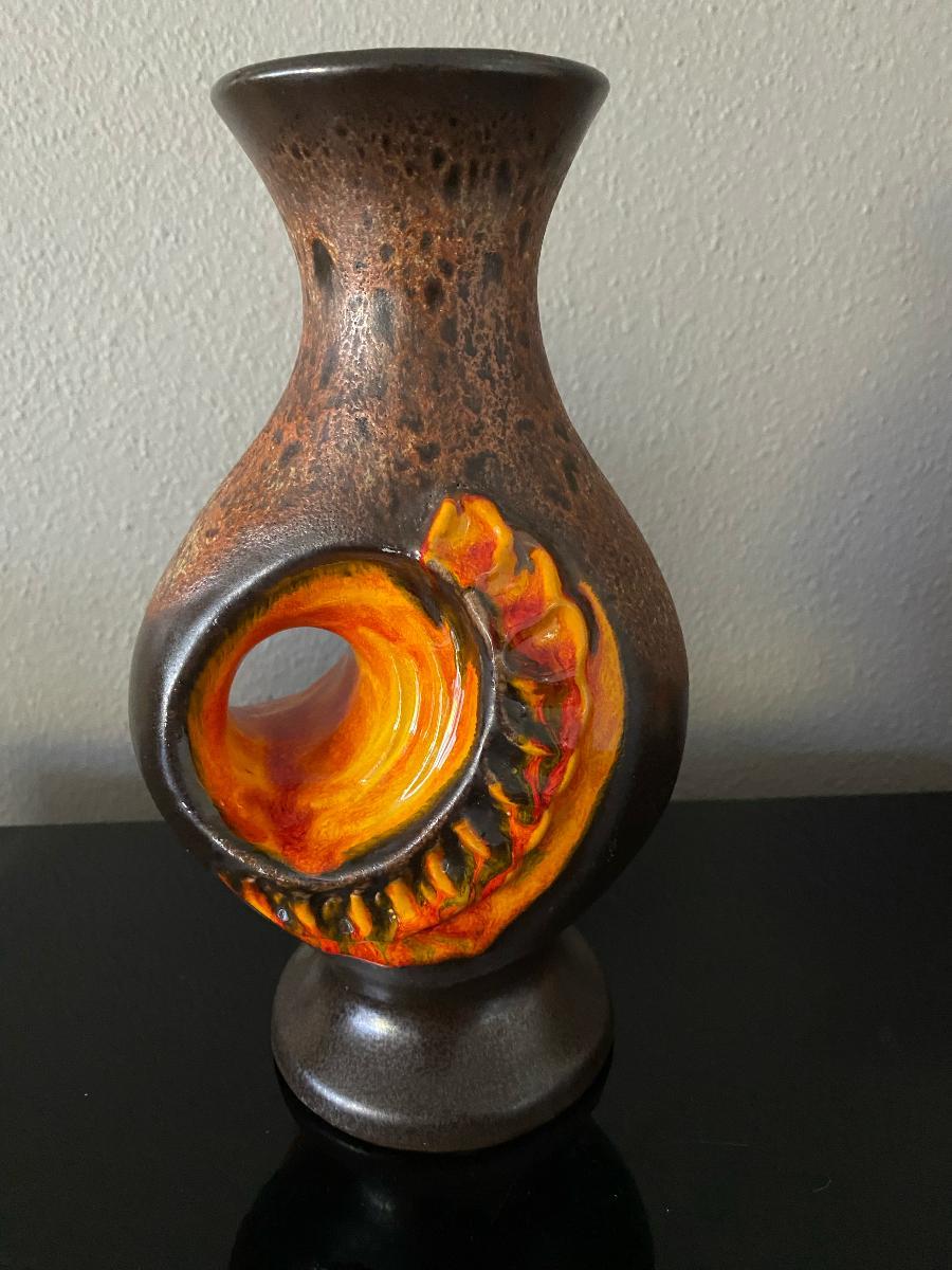 Vase vintage Walter Gerhards du milieu du siècle dernier Bon état - En vente à Waddinxveen, ZH
