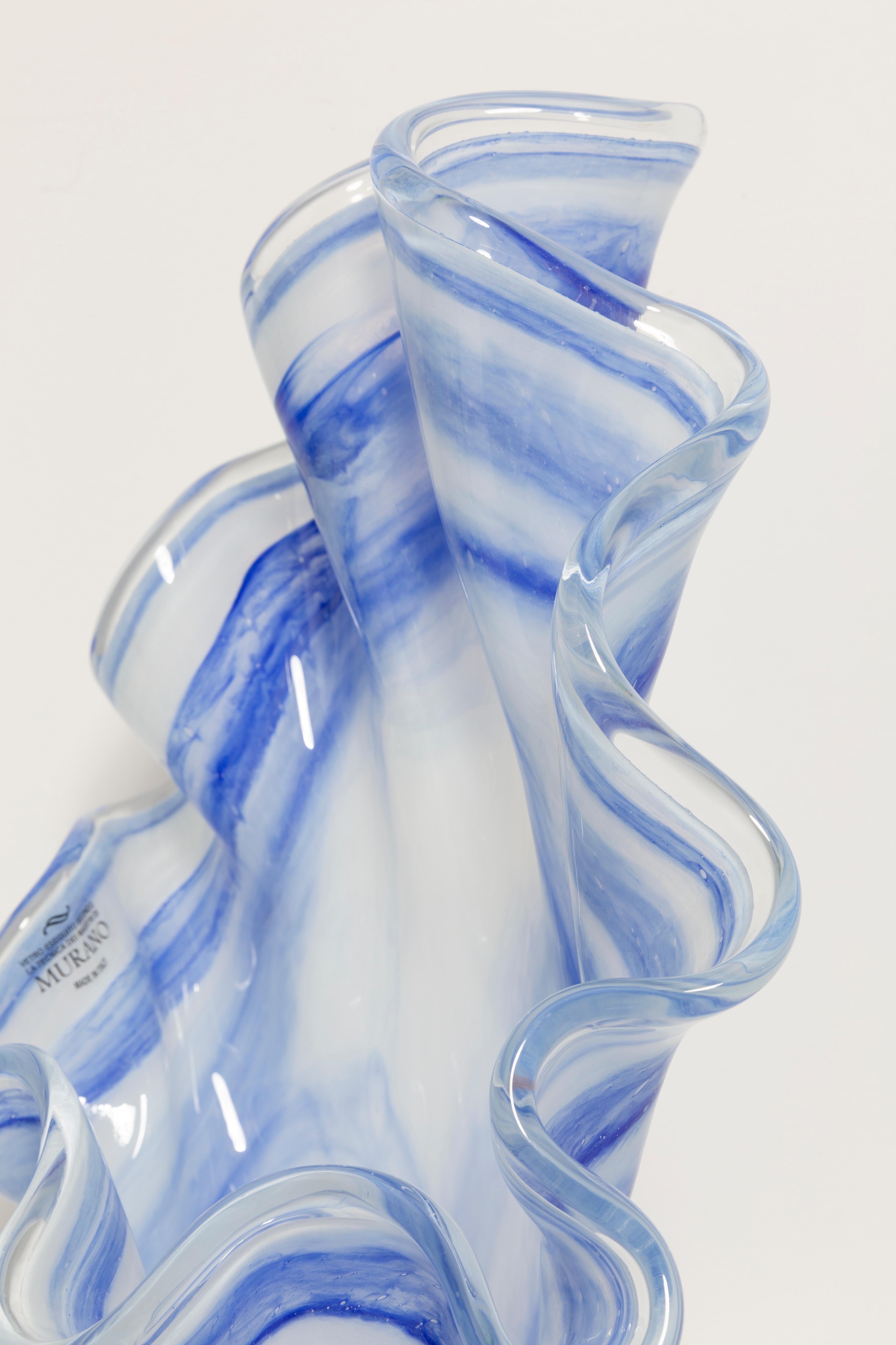 Mid Century Vintage White and Blue Big Murano Glass Vase, Italy, 2000s For Sale 1