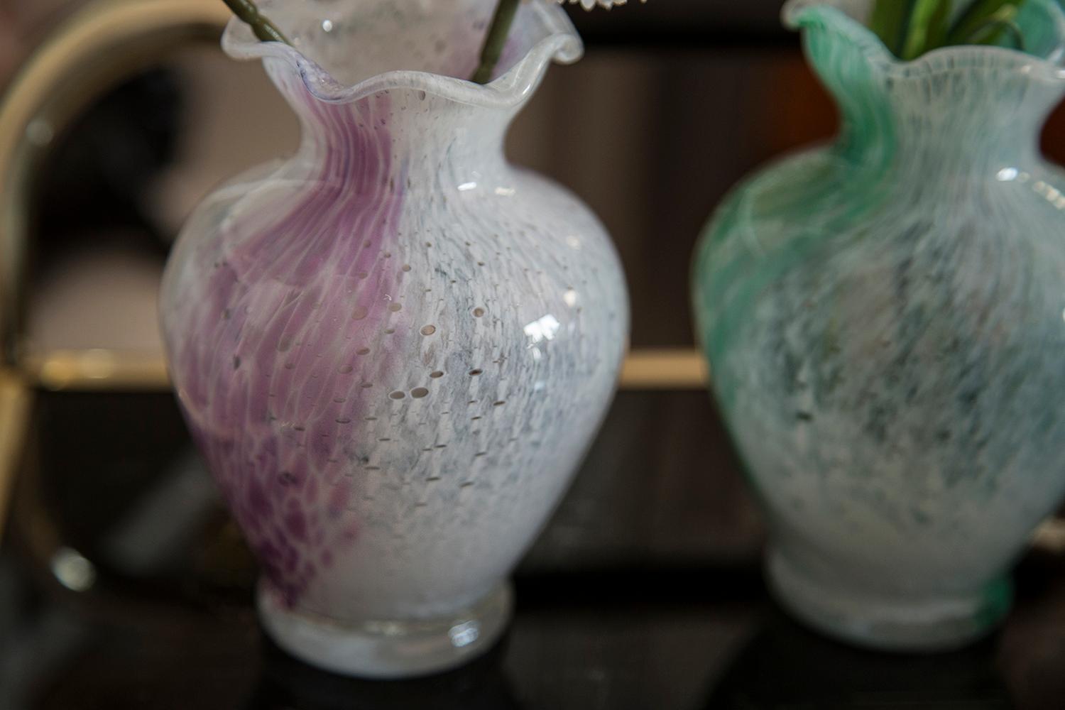 Weiße und grüne Murano-Vase aus der Mitte des Jahrhunderts, Italien, 1960er Jahre (20. Jahrhundert) im Angebot