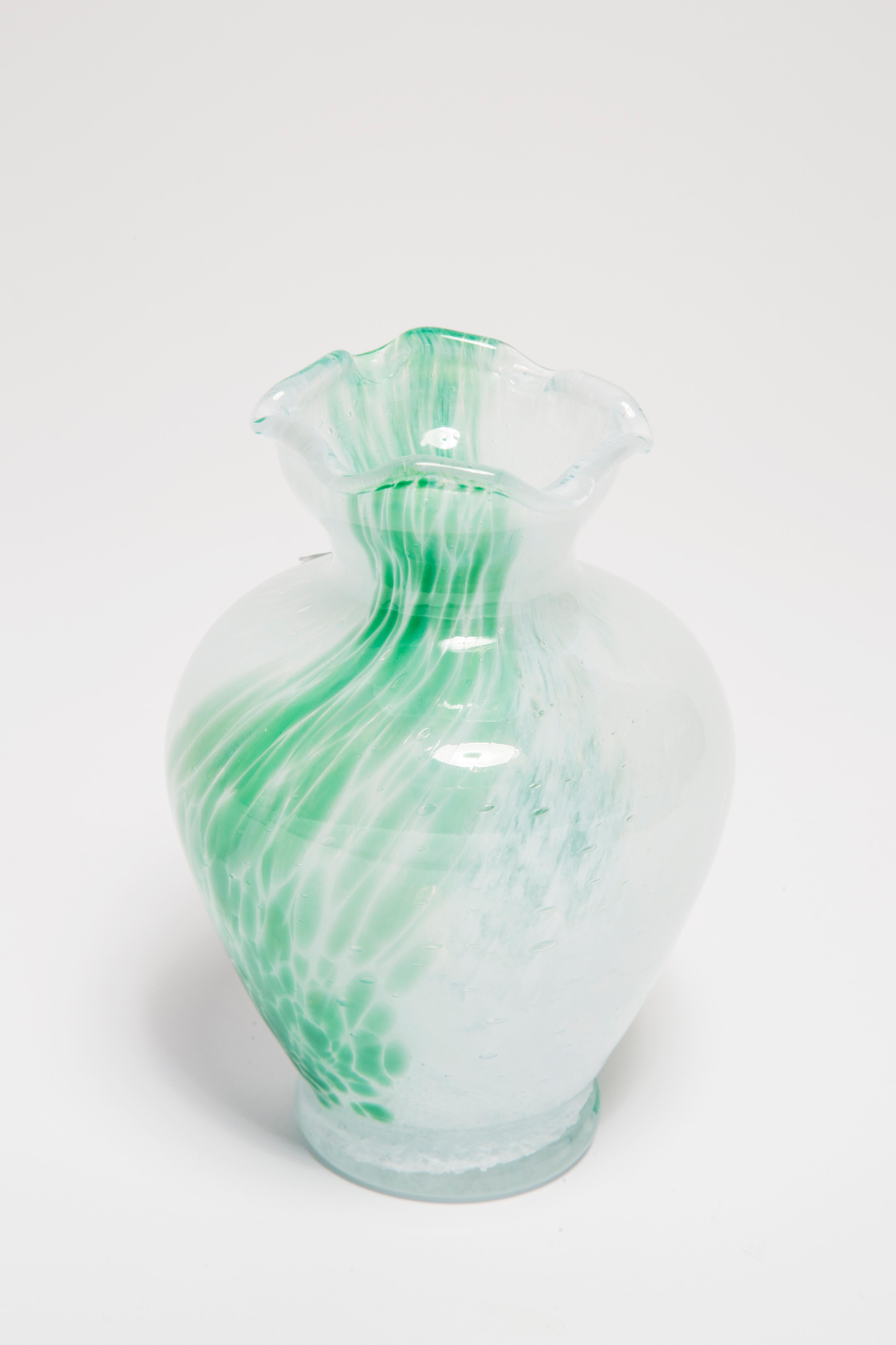 Glass Mid Century Vintage White and Green Small Murano Vase, Italy, 1960s For Sale