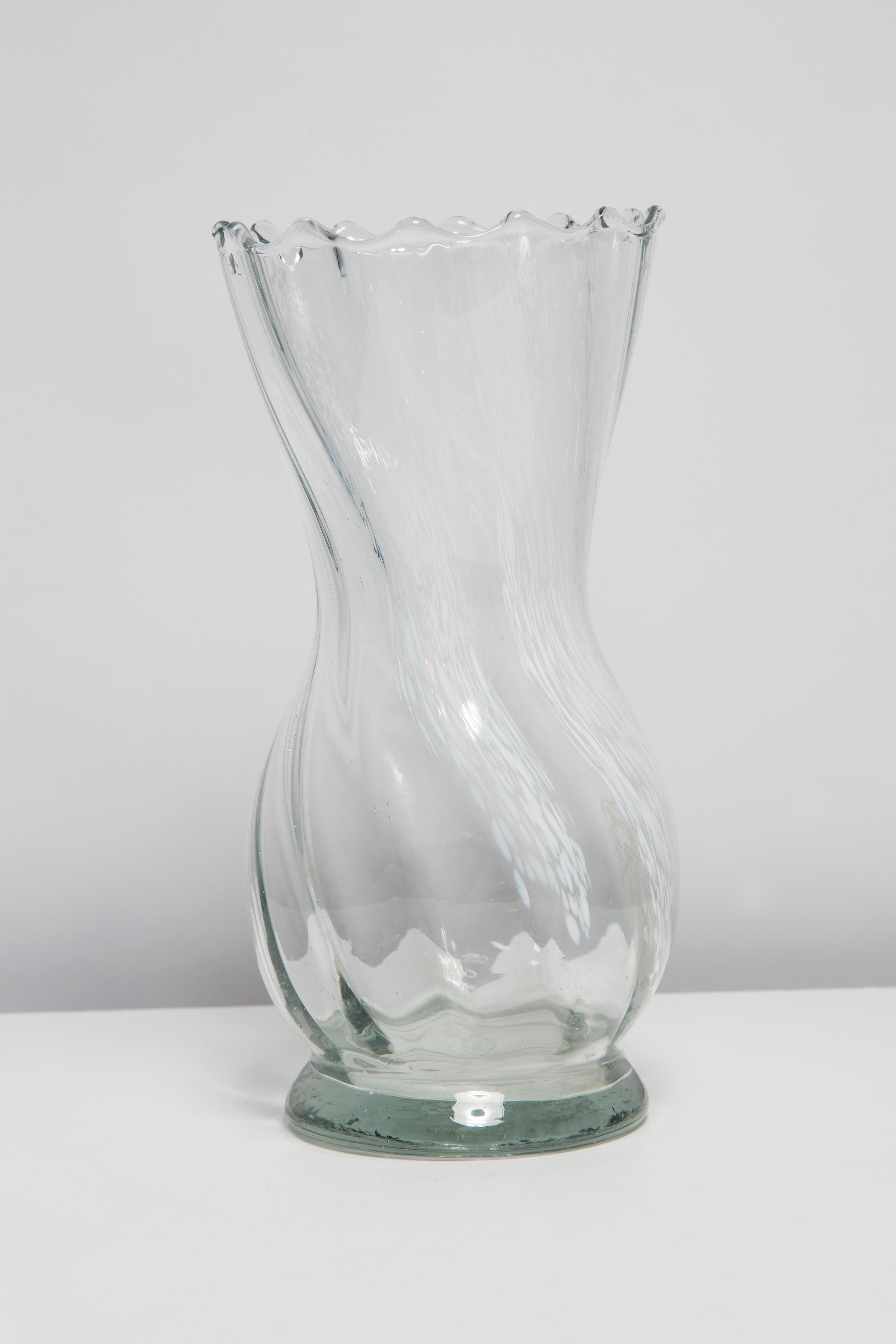 Mid Century Vintage White and Transparent Artistic Glass Vase, Europe, 1970s For Sale 5
