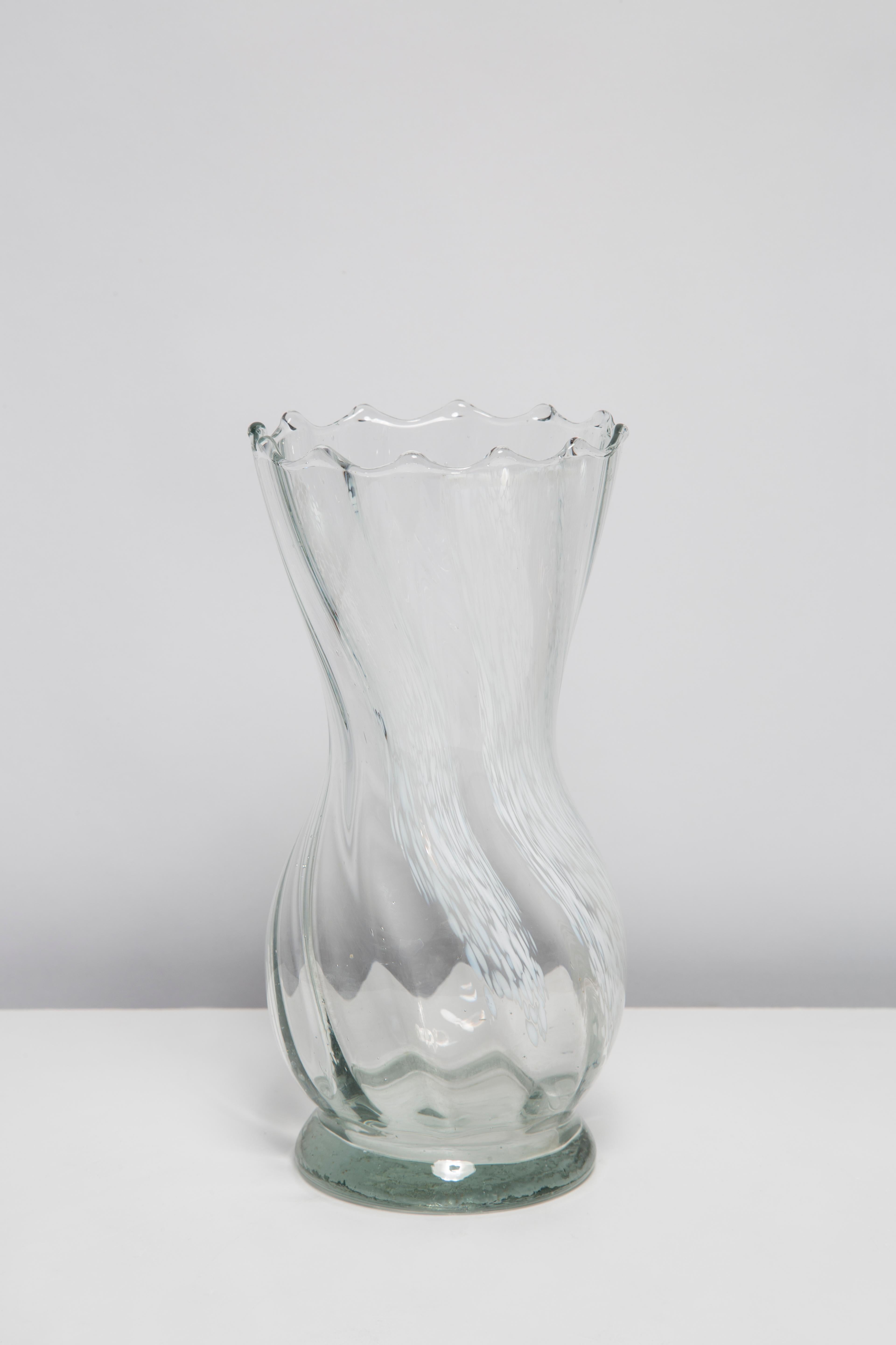 Mid Century Vintage White and Transparent Artistic Glass Vase, Europe, 1970s For Sale 6