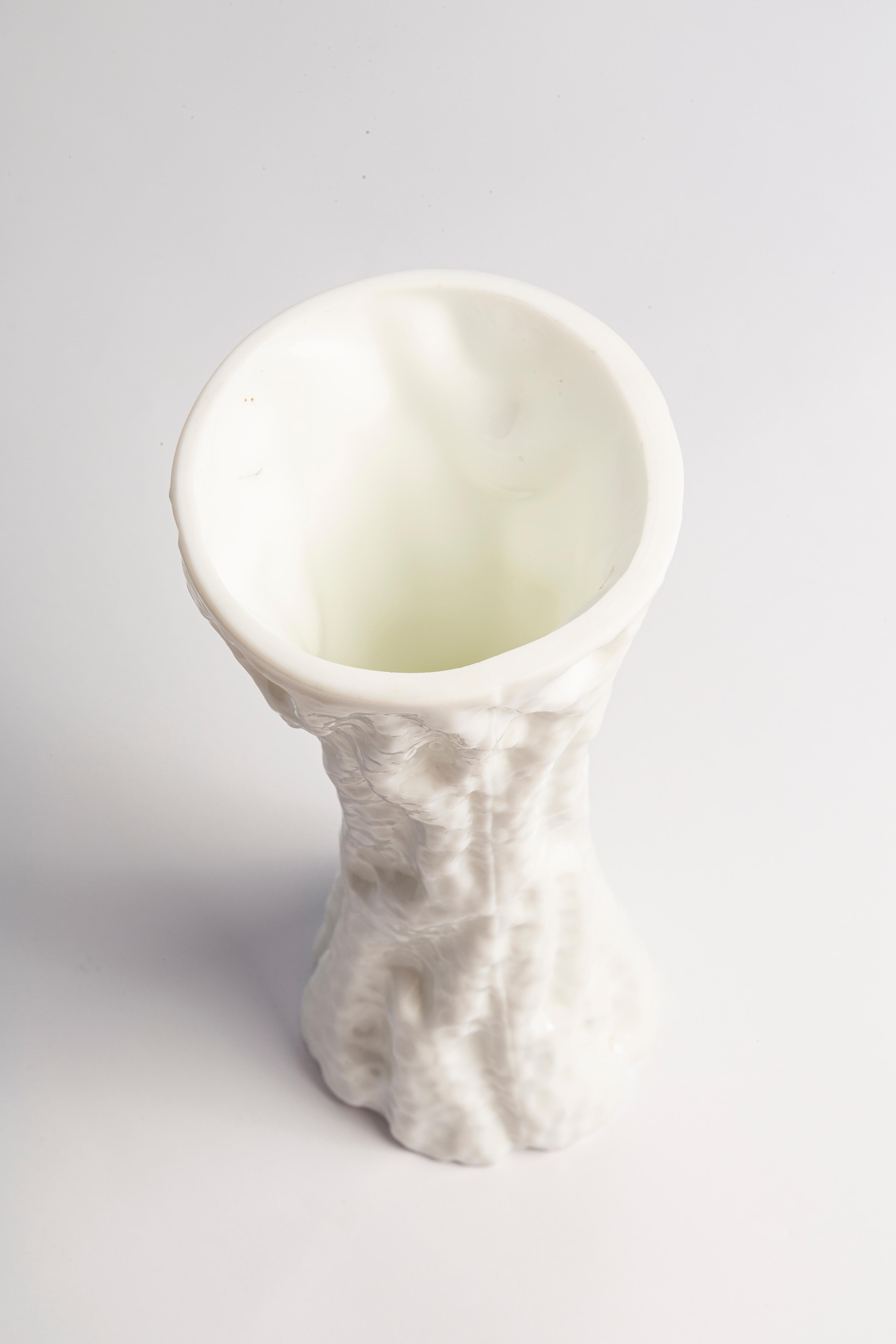 Vase en verre Ingrid blanc, cristal de roche, Allemagne, 1970 en vente 3