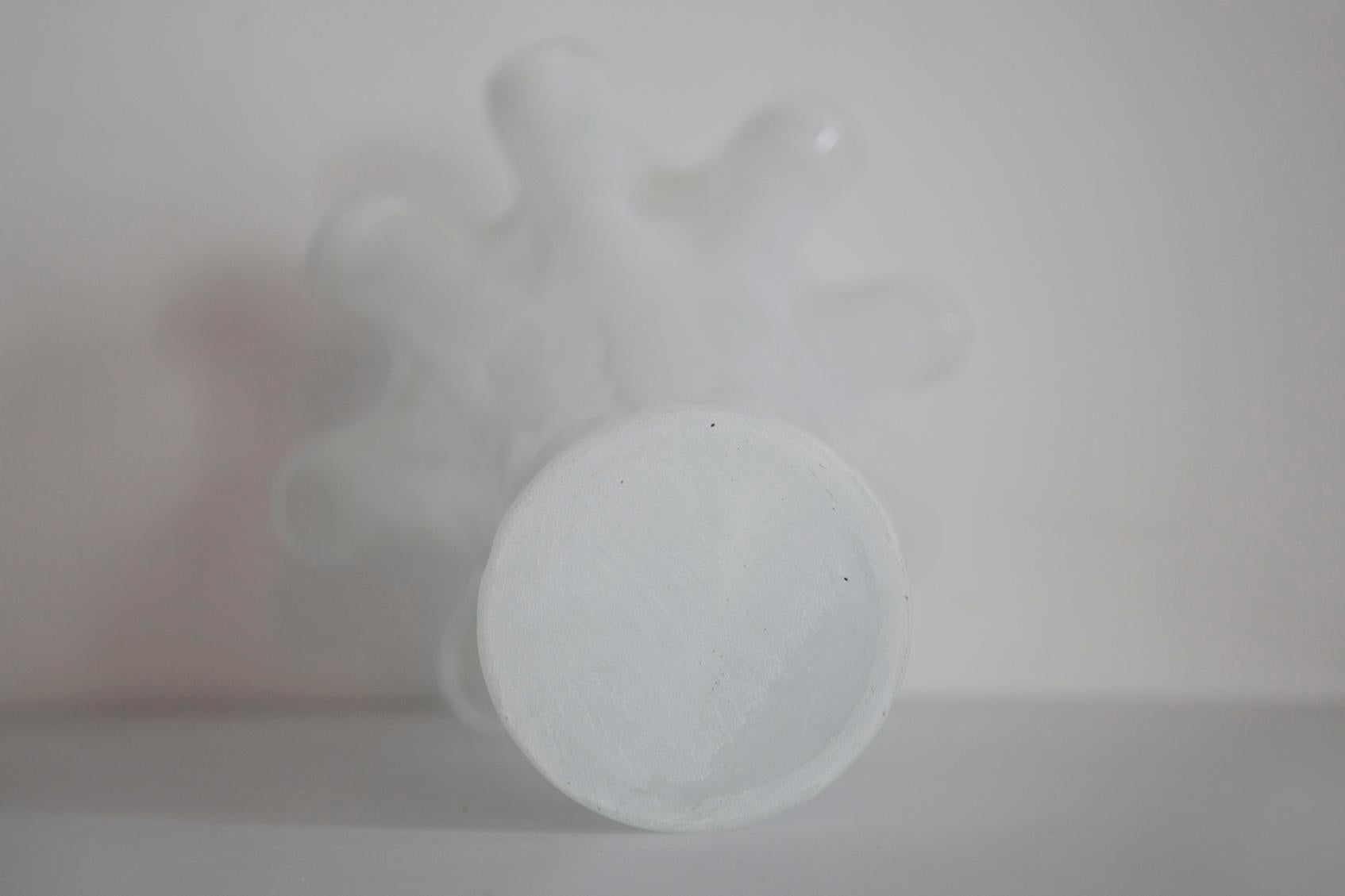 Mid Century Vintage White Murano Glass Vase, Italy, 2000s For Sale 2
