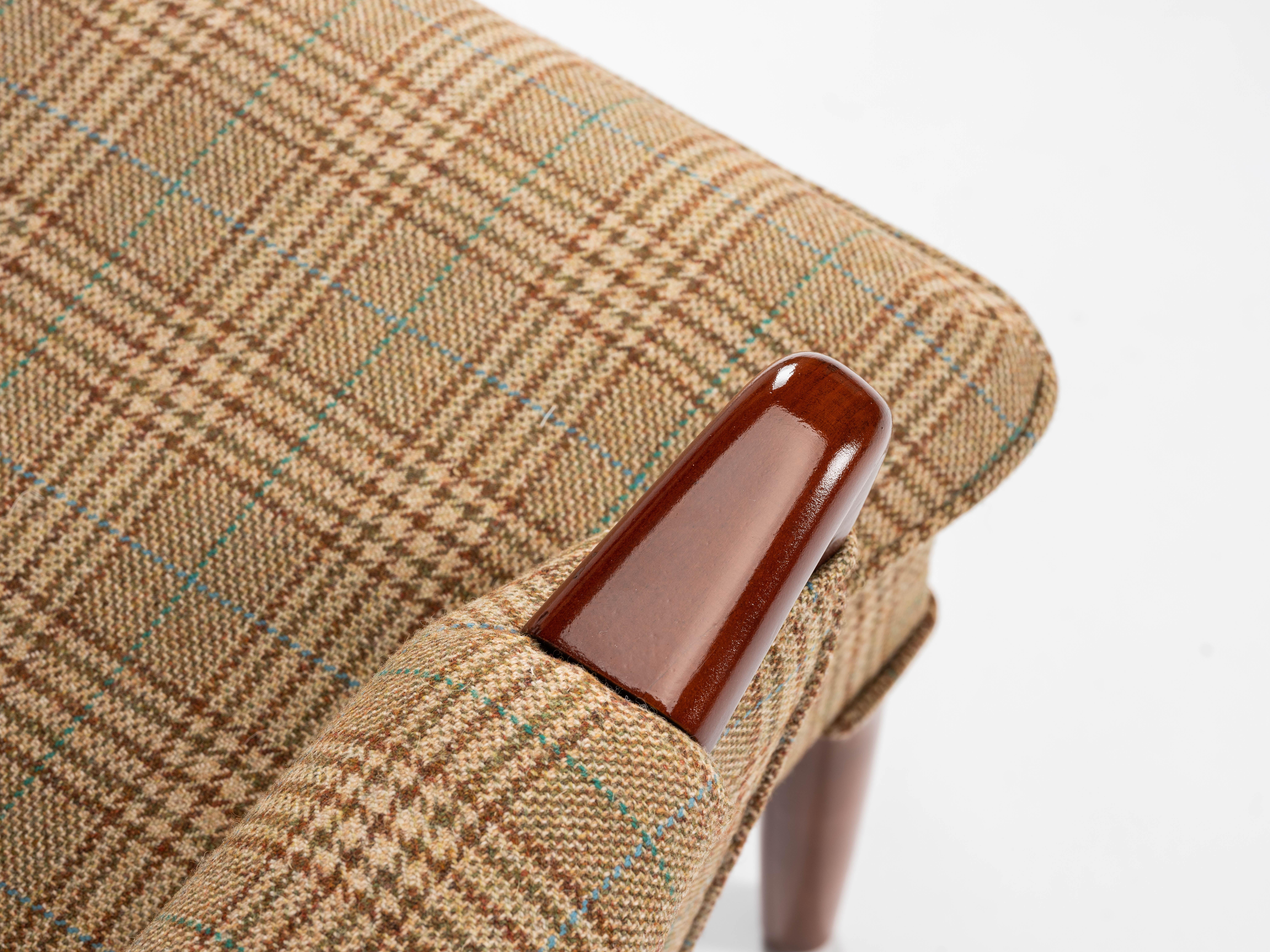 Midcentury Vintage Wingback Chairs neu gepolstert in Yorkshire Tweed:: um 1960er Jahre (Moderne der Mitte des Jahrhunderts)