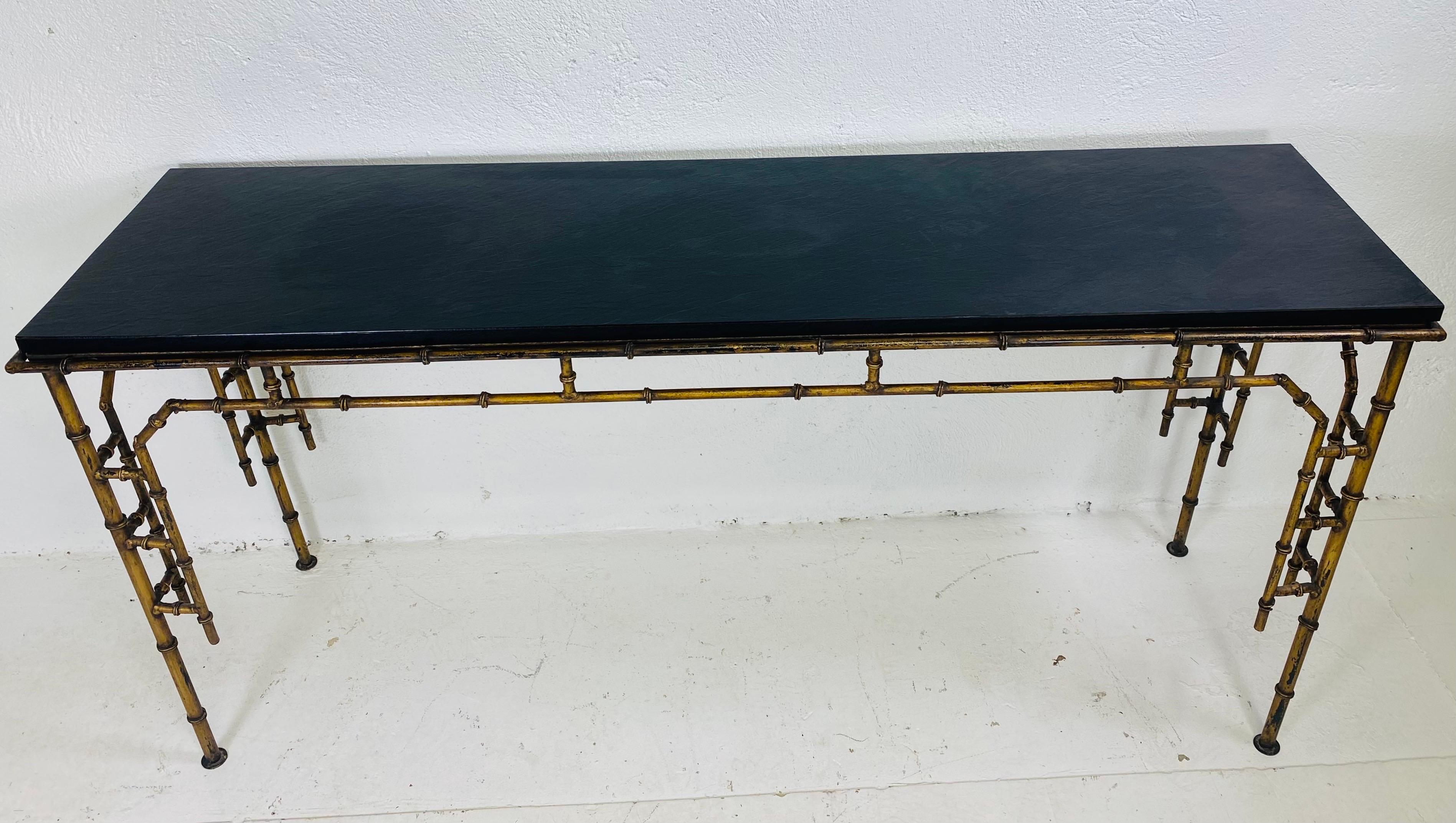 Consola/sofá de hierro forjado de imitación de bambú vintage de mediados de siglo Regencia en venta