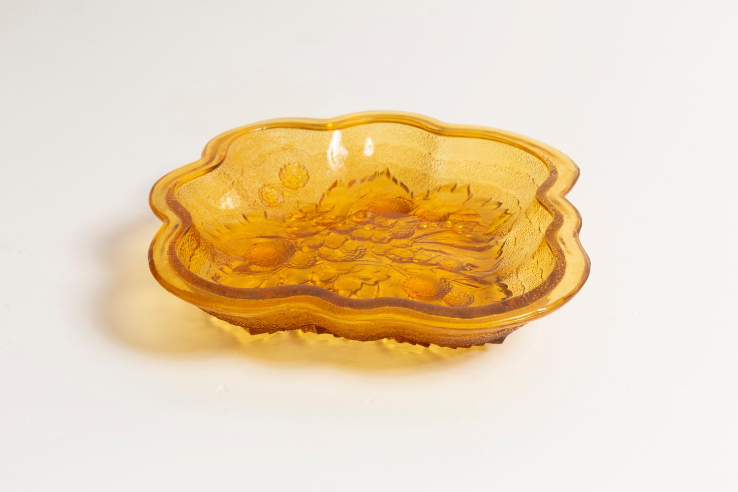 Midcentury Vintage Yellow Decorative Glass Plate, Italy, 1960s For Sale 3