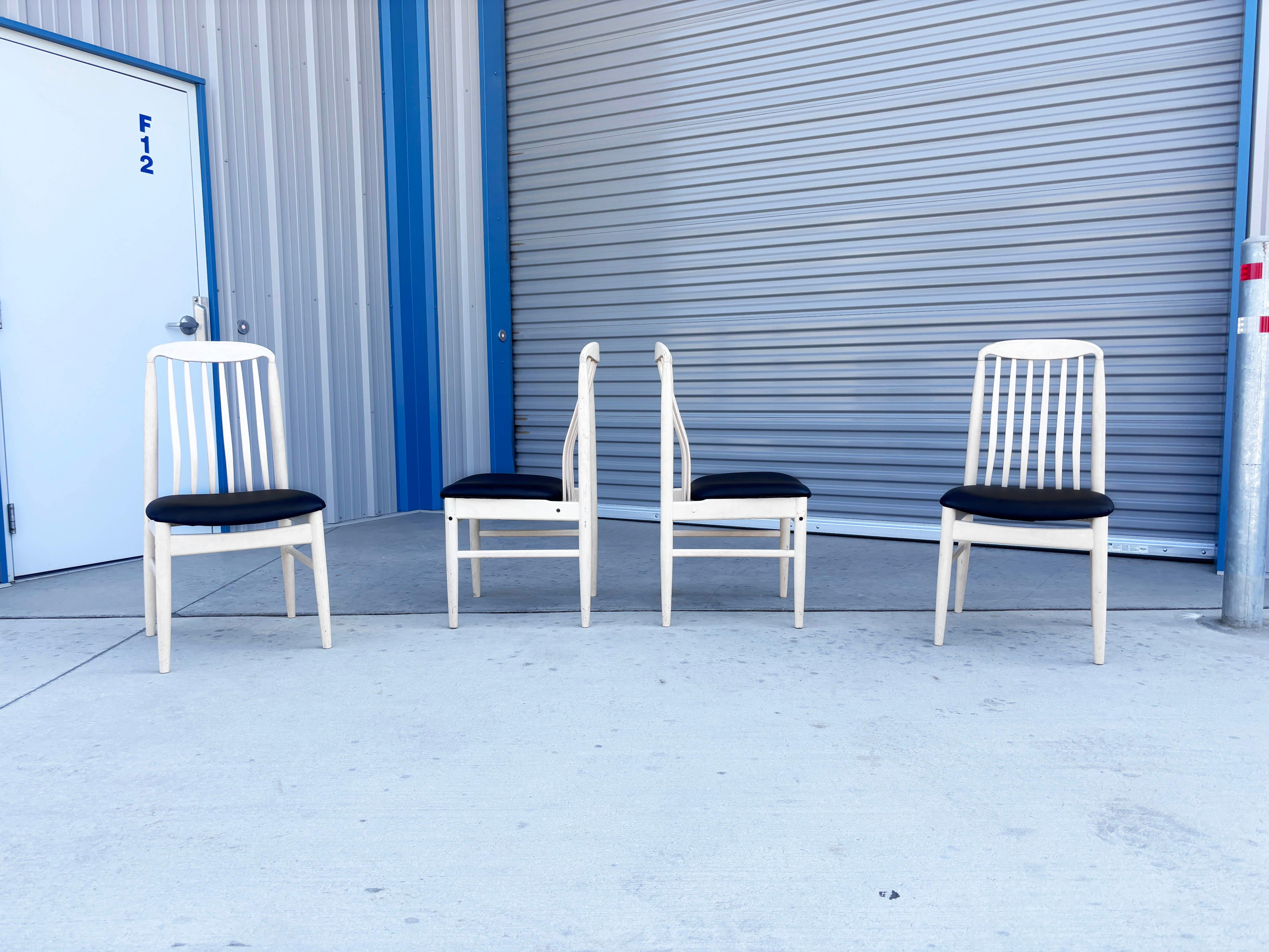 Metà XX secolo Sedie da pranzo in vinile del Mid Century - Set di 6 in vendita