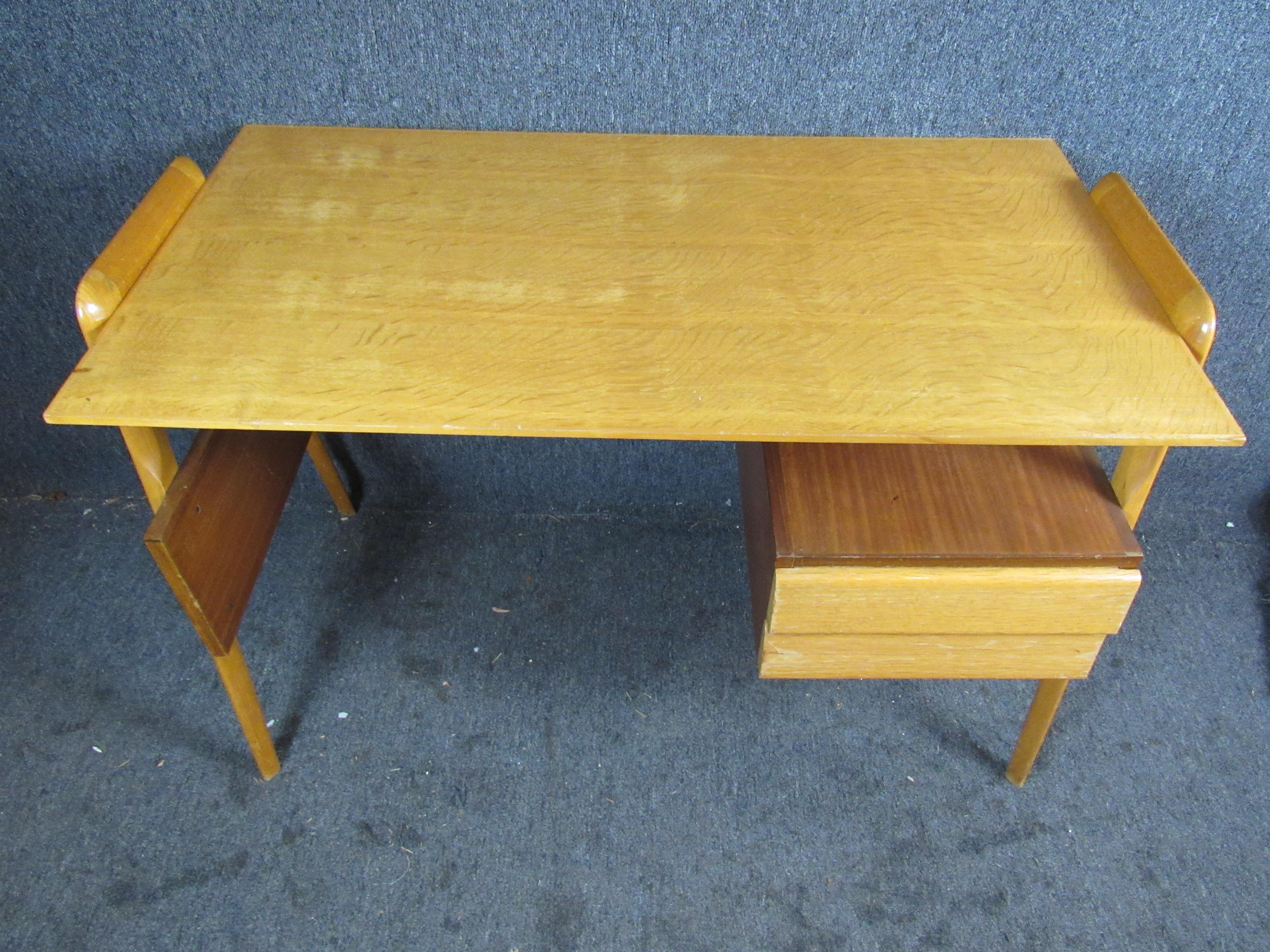 Carved Midcentury Vittorio Dassi Designed Italian Maple Desk