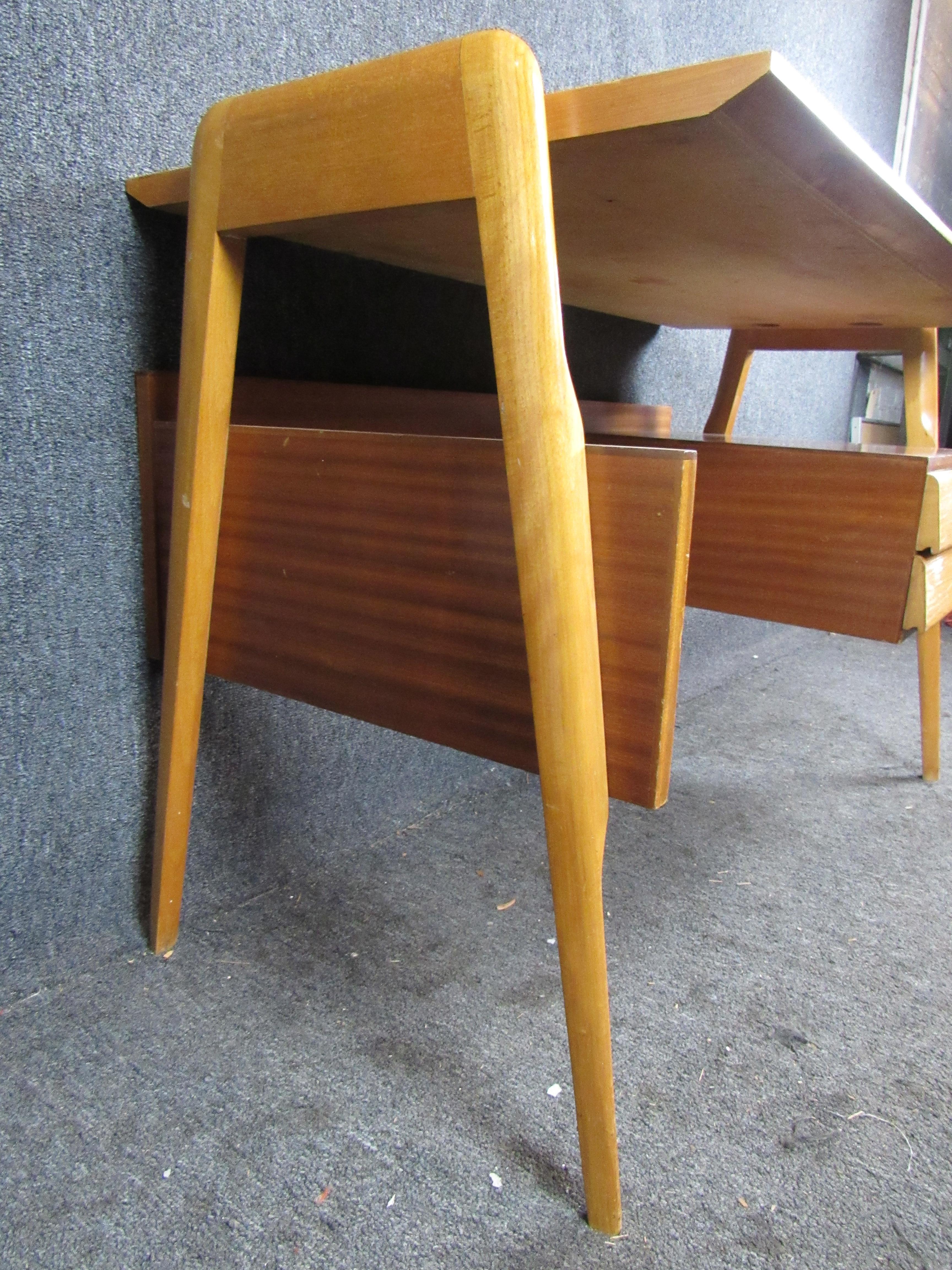 20th Century Midcentury Vittorio Dassi Designed Italian Maple Desk