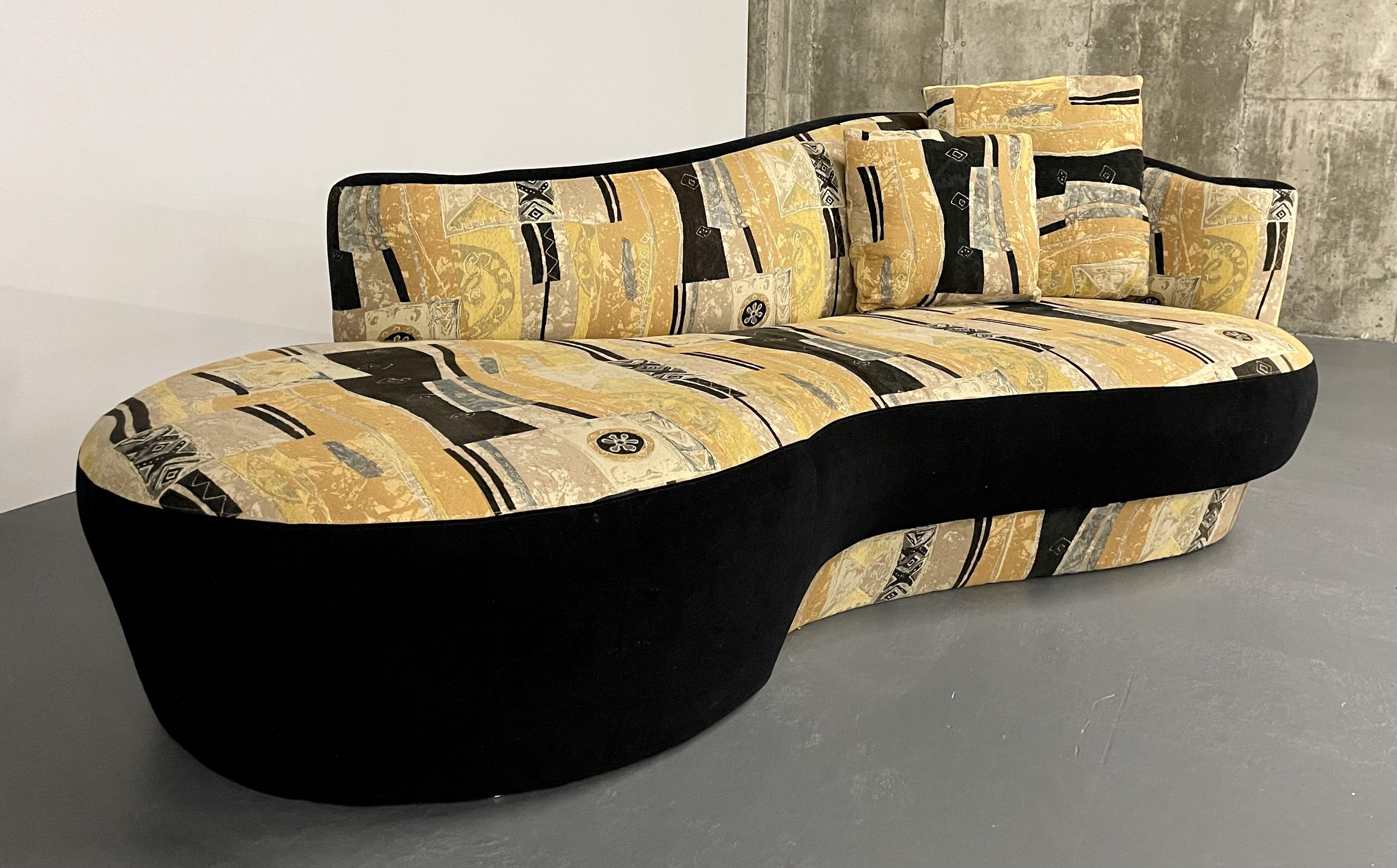 Mid-Century Modern Mid-Century Weiman for Preview Cloud Sofa, Nautilus, American, 1970s For Sale