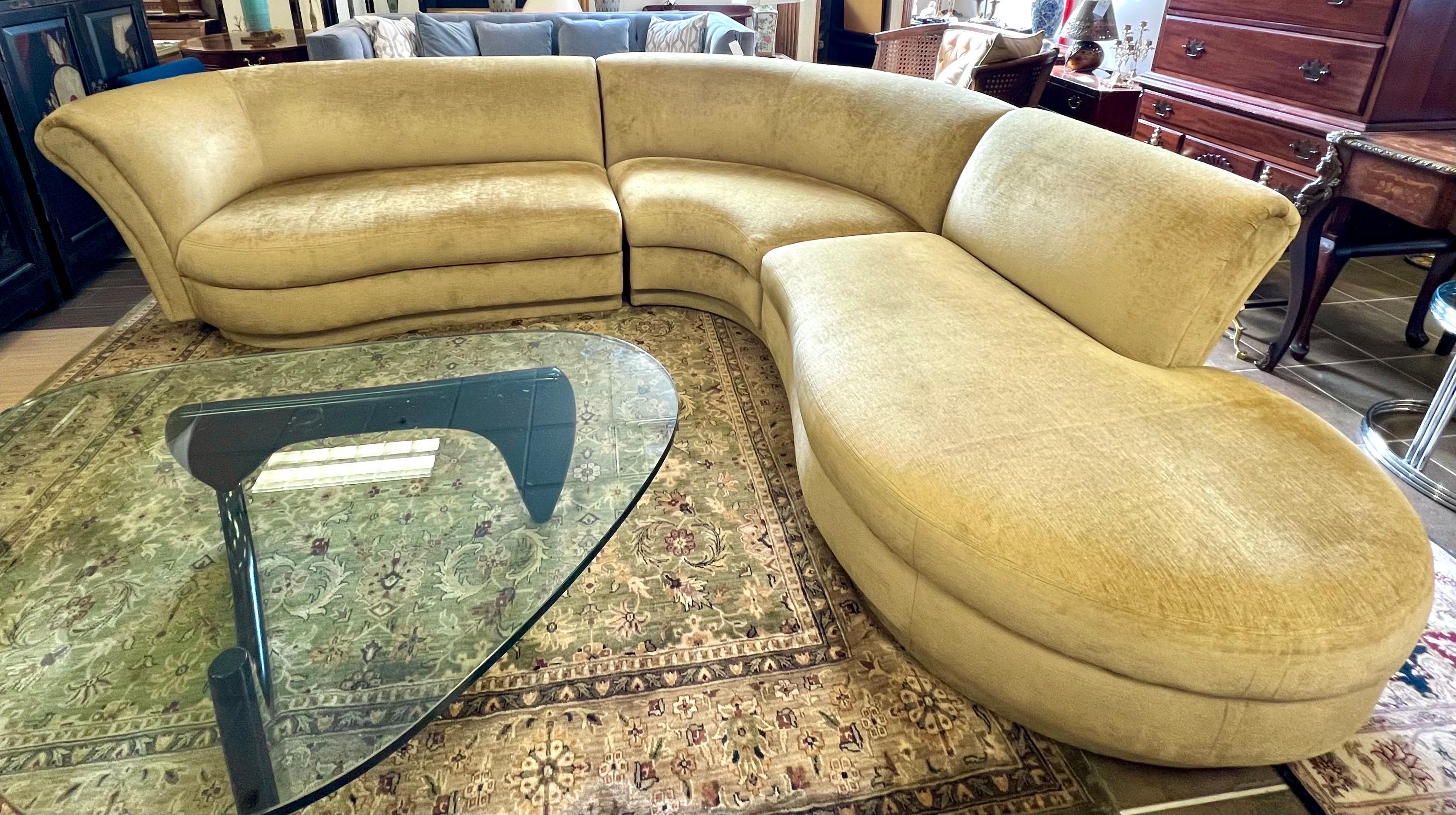 Late 20th Century Mid Century Vladimir Kagan Style Curved Serpentine Sectional Sofa 1980s