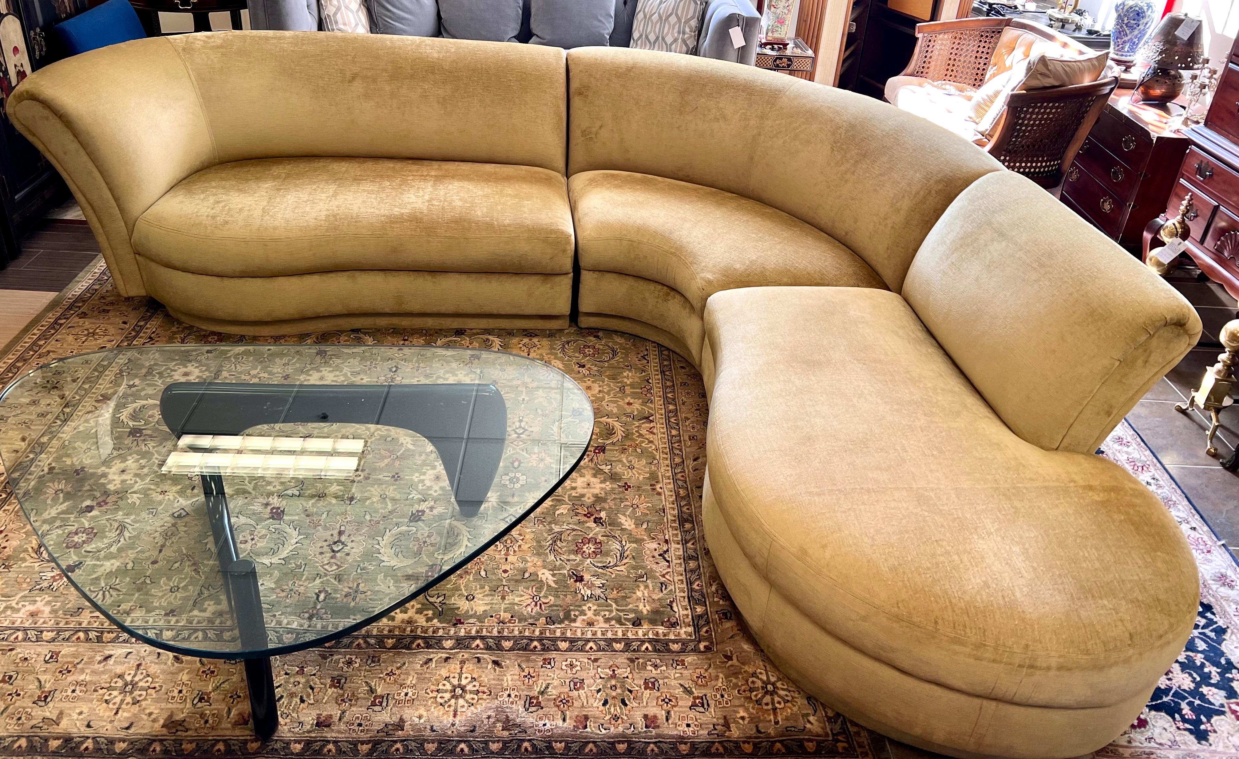 Mid Century Vladimir Kagan Style Curved Serpentine Sectional Sofa 1980s 1