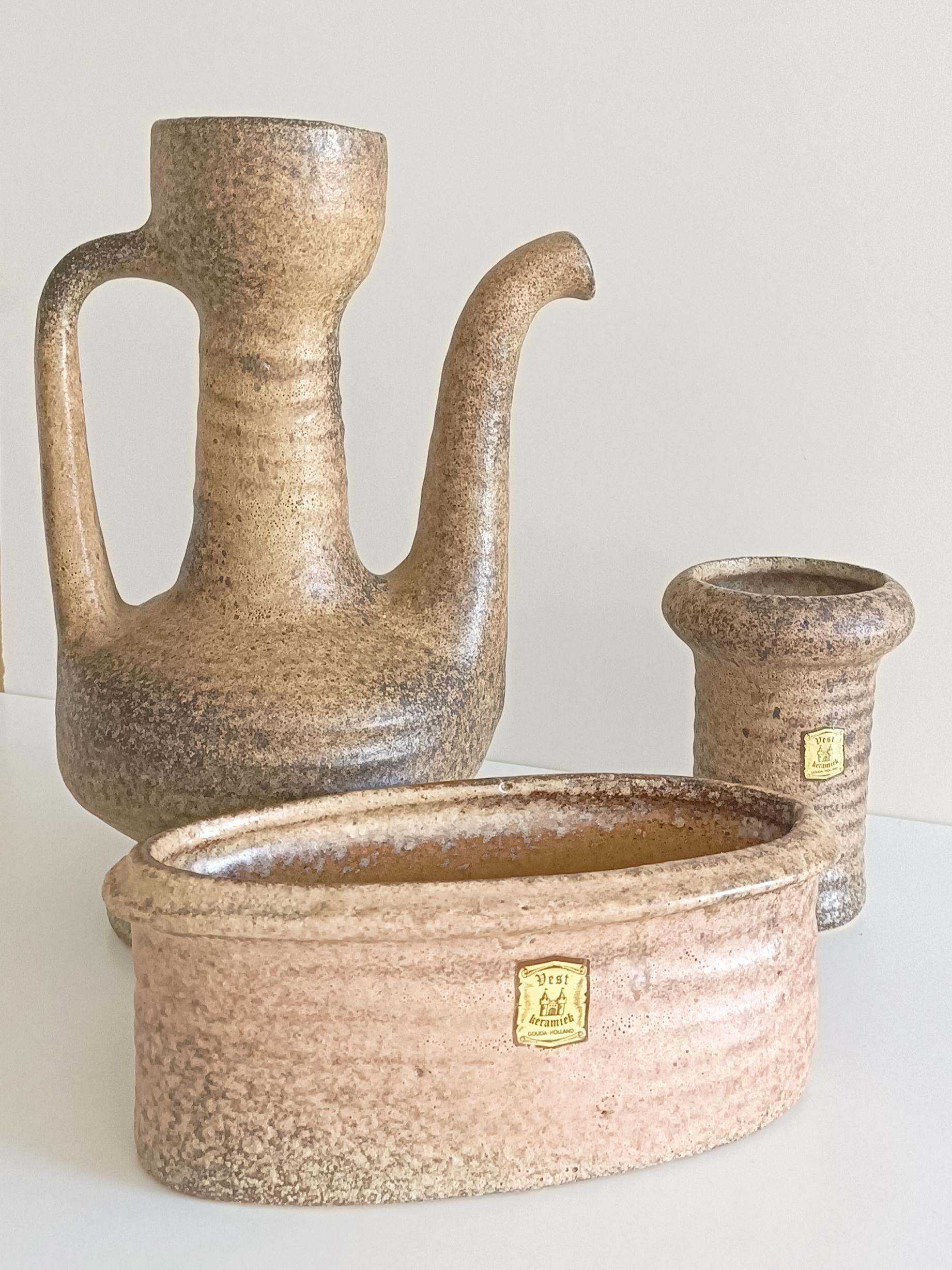Mid Century Wabi-Sabi Stil Hand Made Keramik Set von Marius Van Woerden, 1960er Jahre (Steingut) im Angebot