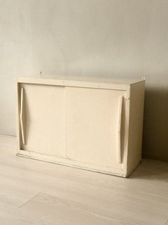 Armario de pared de mediados de siglo al estilo de Charlotte Perriand, Francia, c. 1950