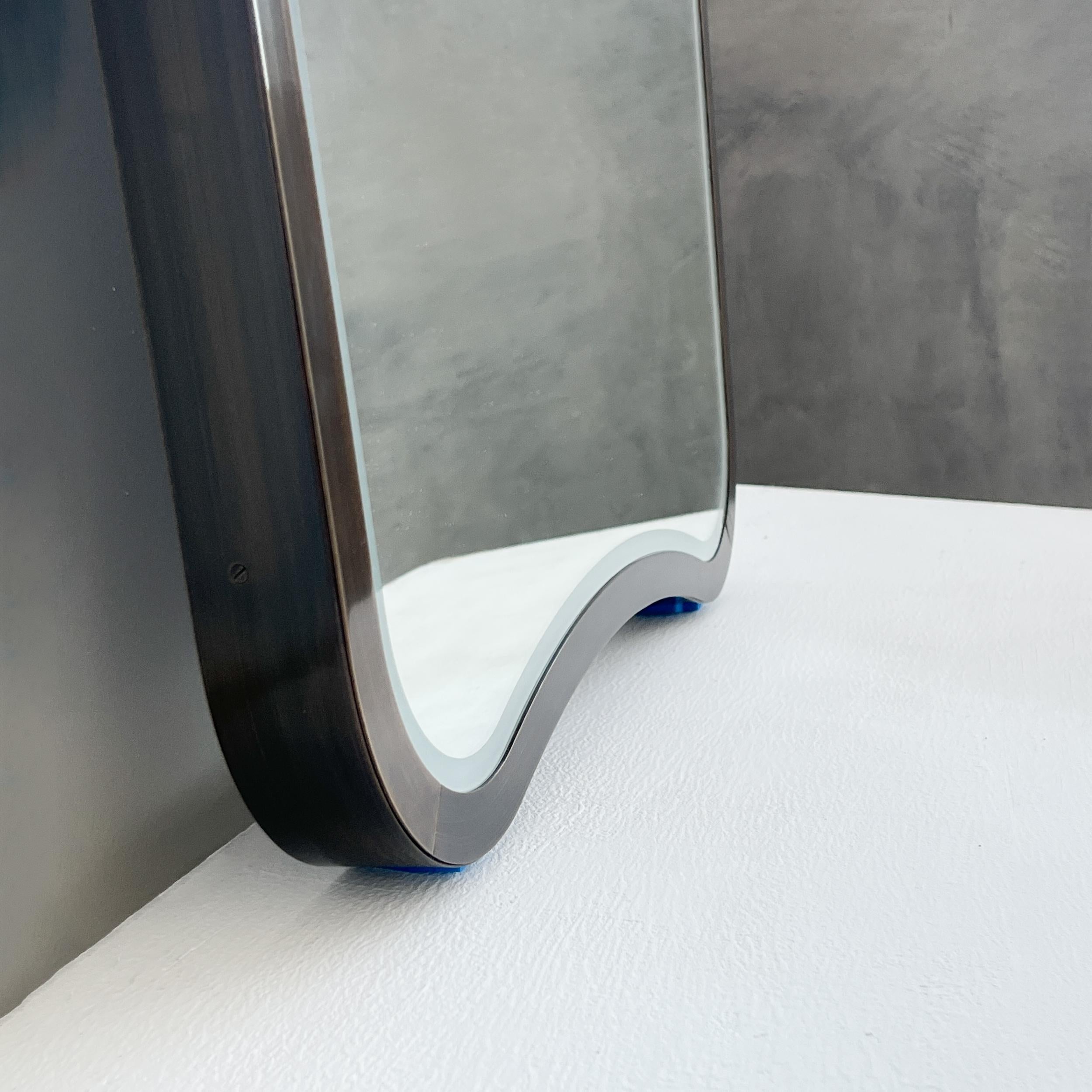 Miroir mural éclairant du milieu du siècle, cadre en bronze patiné, Vintage N.2 en vente 2