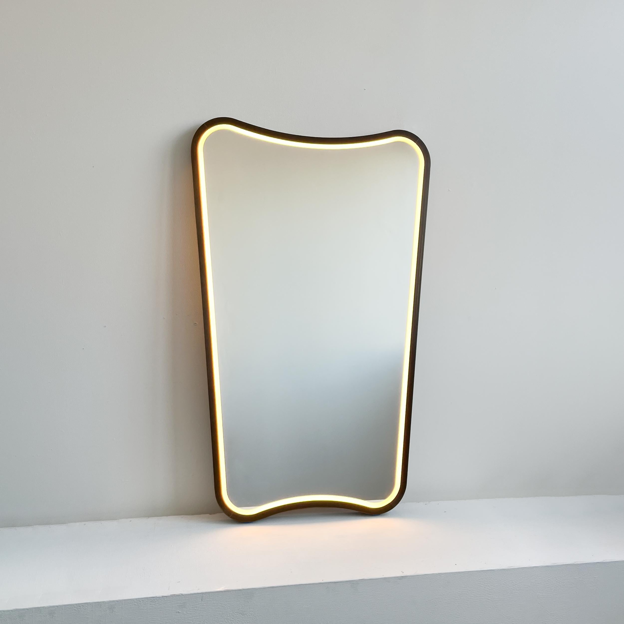 Miroir mural éclairant du milieu du siècle, cadre en bronze patiné, Vintage N.2 en vente 1