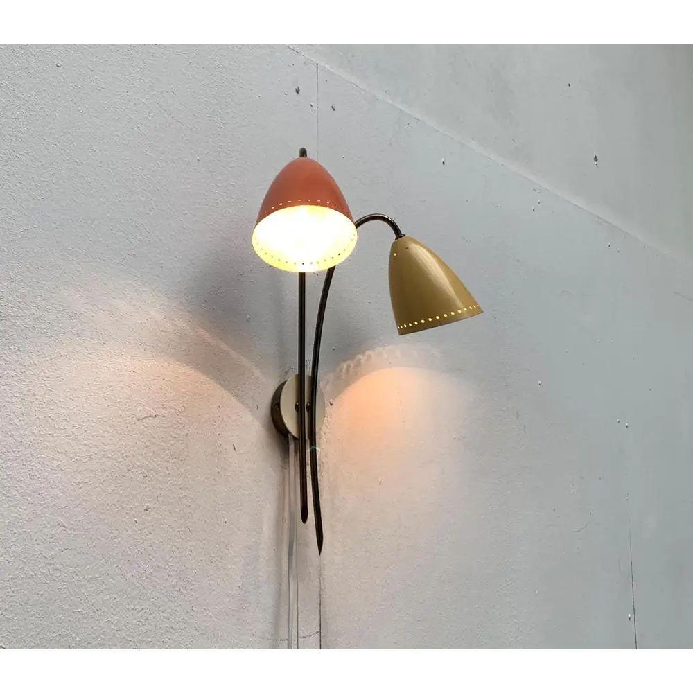 Lámpara de pared de mediados de siglo, años 50 Metal en venta