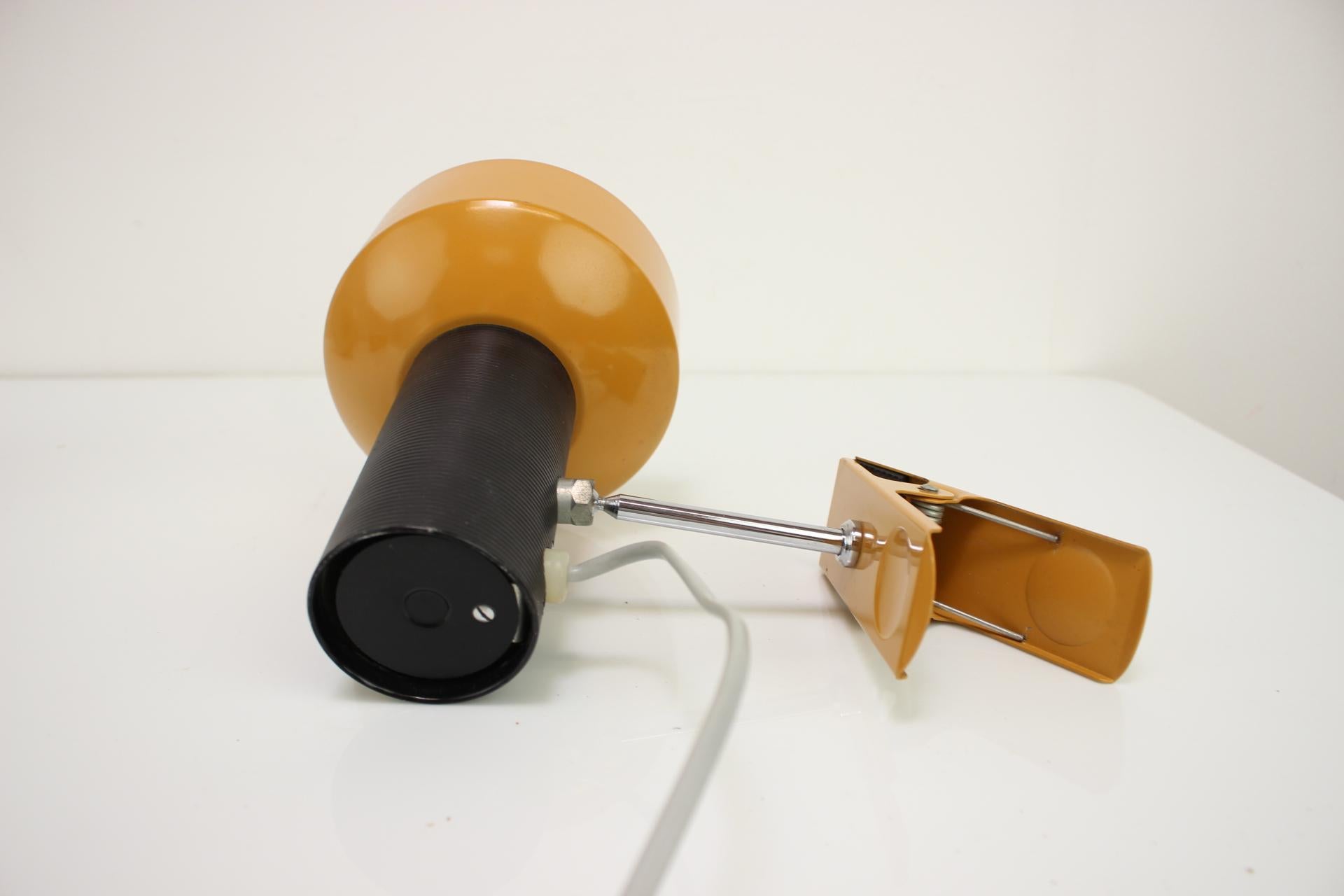 Mid-Century Modern Lampe murale du milieu du siècle par Napako, années 1970, Tchécoslovaquie en vente
