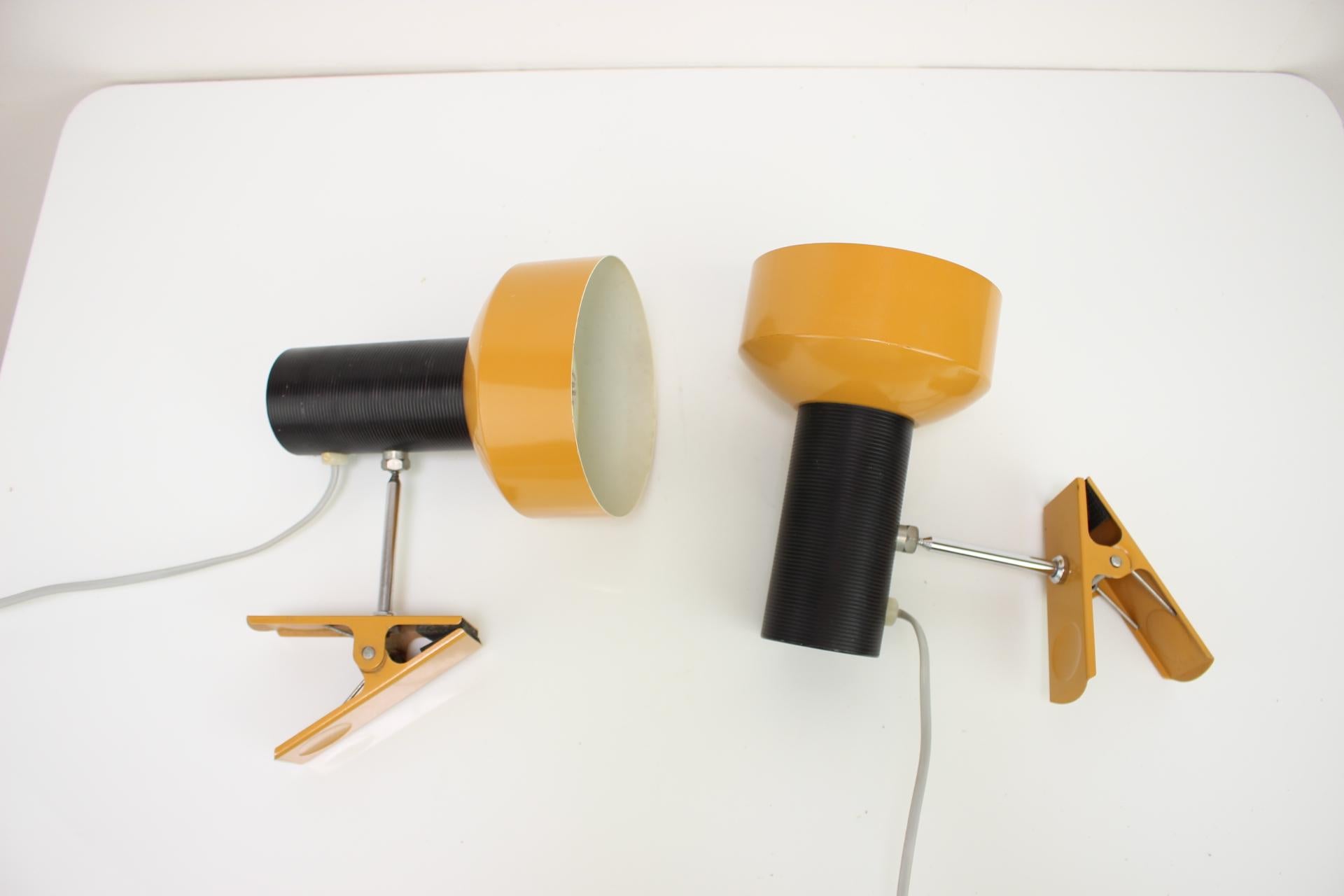 Tchèque Lampe murale du milieu du siècle par Napako, années 1970, Tchécoslovaquie en vente