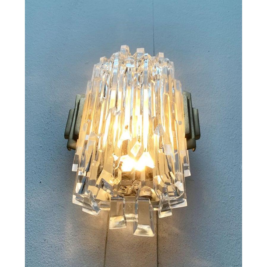 Lámpara de pared de mediados de siglo en cristal helado de Orrefors en venta 2