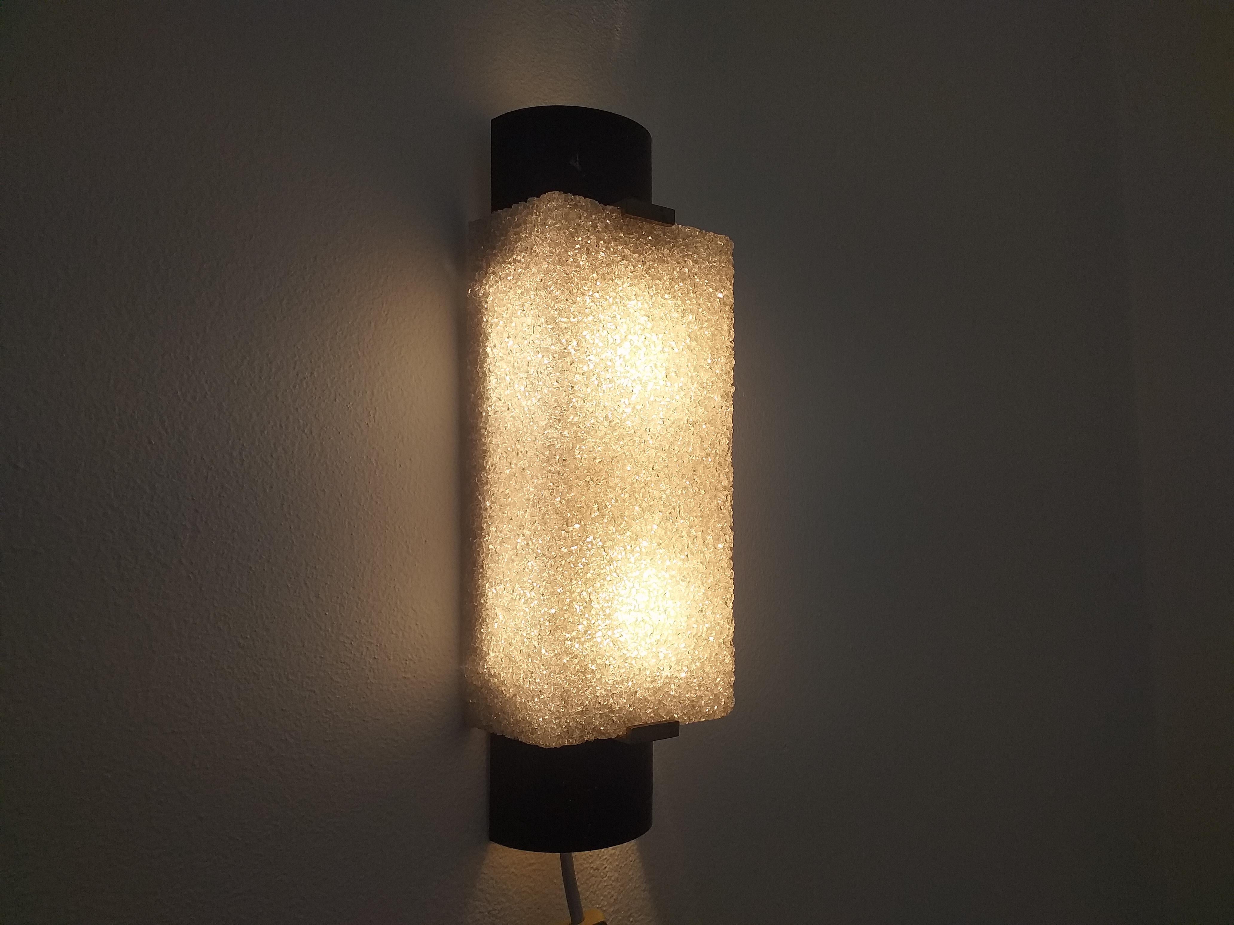 Midcentury Wall Lamp in Style of Kalmar, Germany, 1970s In Good Condition In Praha, CZ