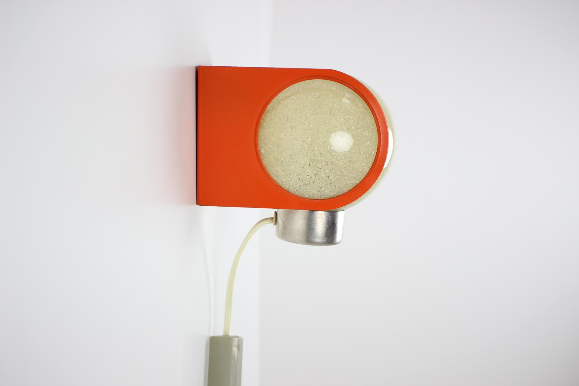 Mid-Century Wandlampe/ Pokrok ilina, 1970er Jahre (Moderne der Mitte des Jahrhunderts) im Angebot
