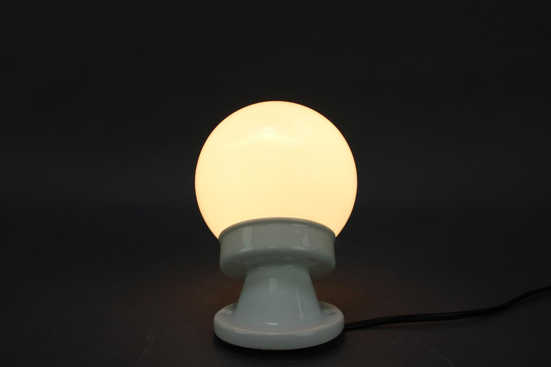 Aplique de pared MId-Century, Checoslovaquia, Década de 1960 en venta 6