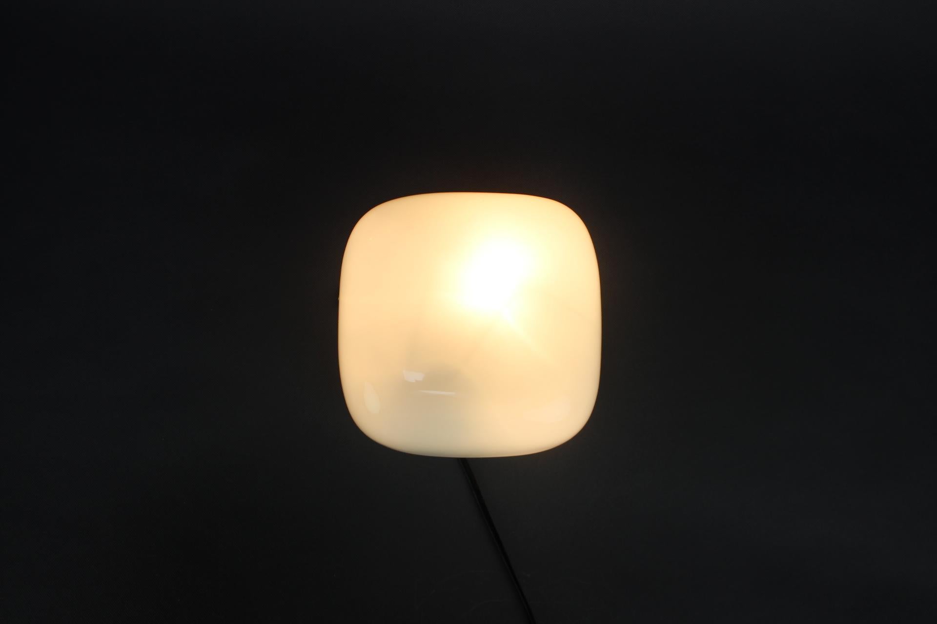 Lampada da parete di metà secolo, Cecoslovacchia, anni '60 in vendita 3