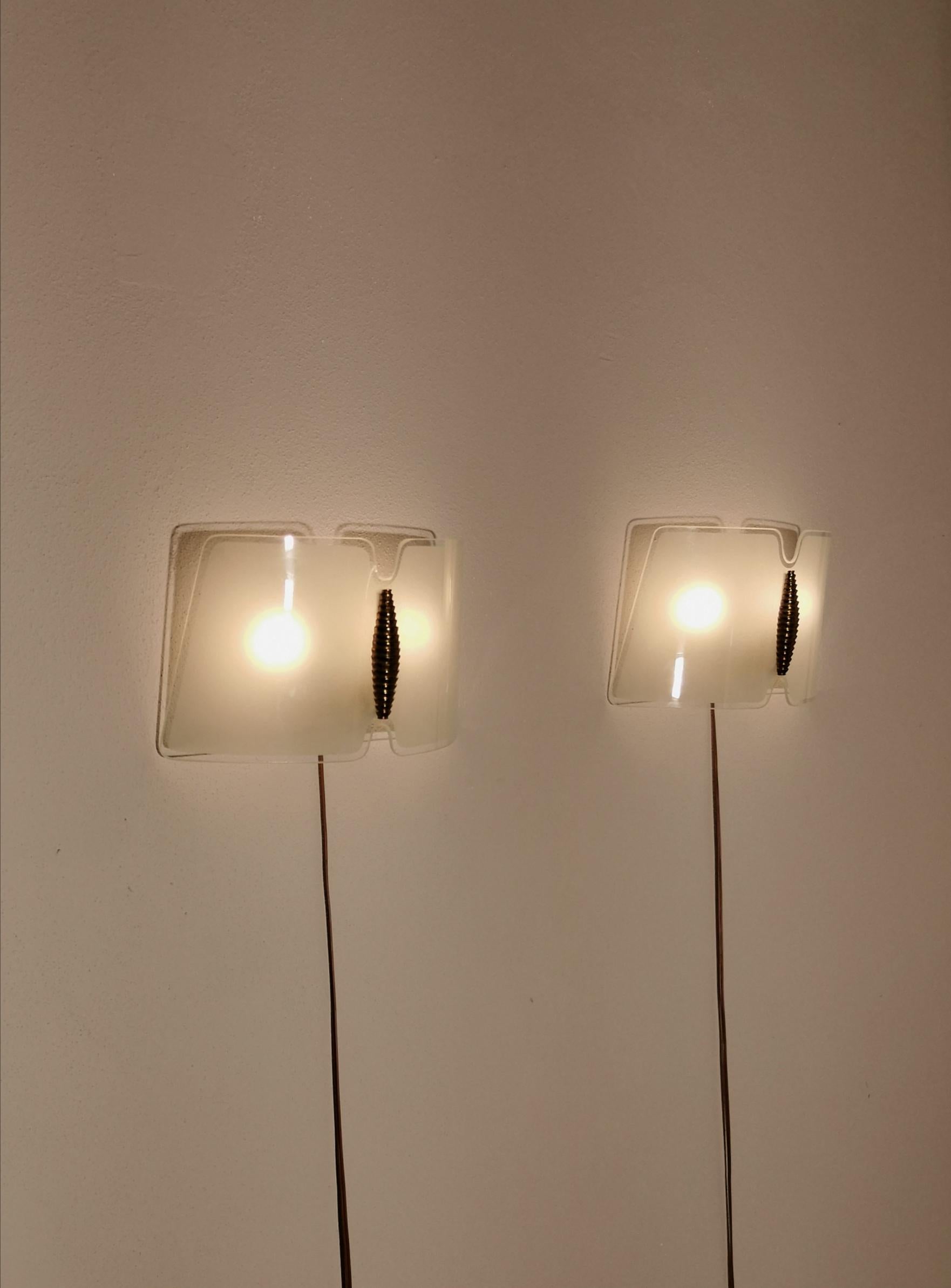 Mid Century Wall Lamps Glass Brass Italian Design 1950s Set of 2 9