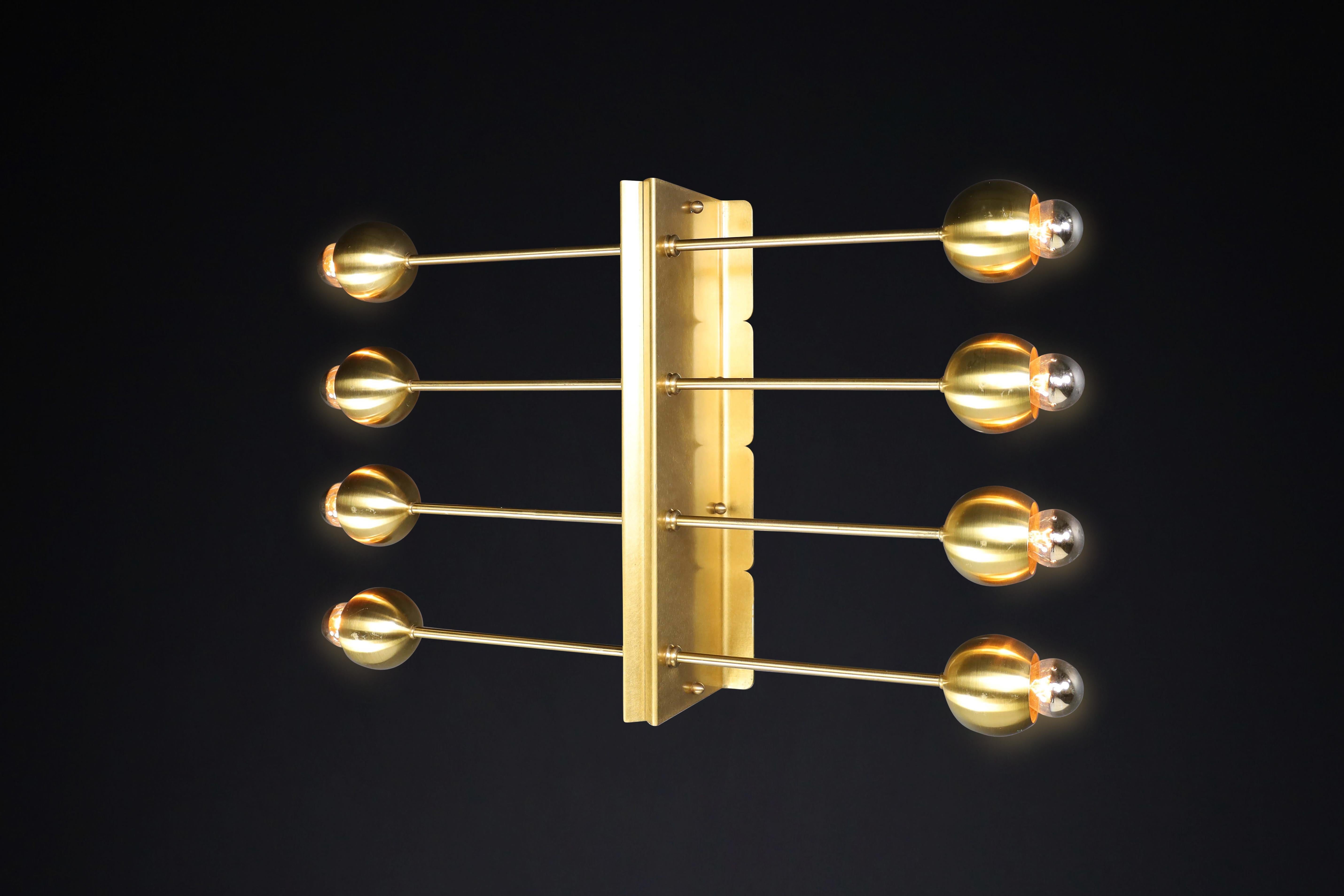 Midcentury Wall Lights in Brass Italy 1960s For Sale 8