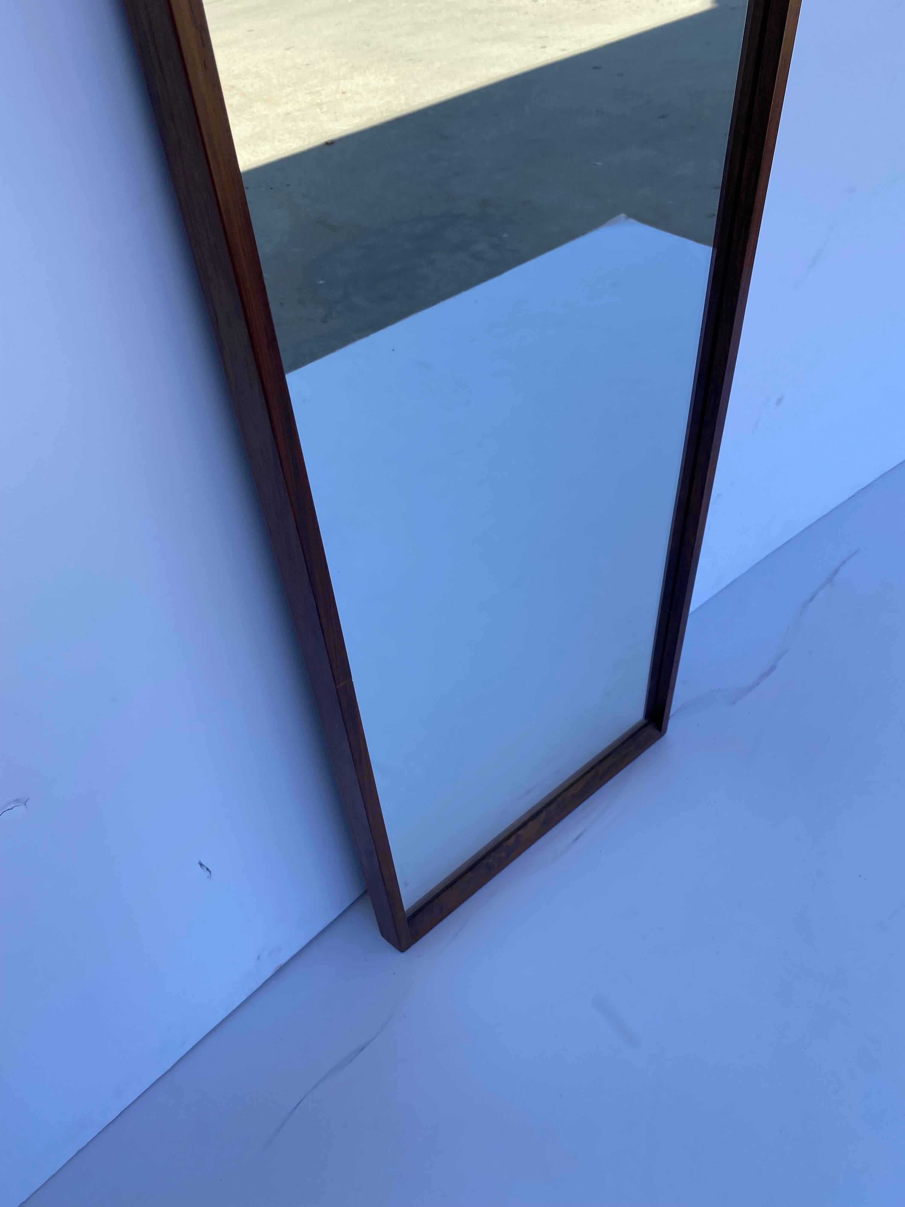 Mid-Century Wall Mirror In Good Condition In Pomona, CA