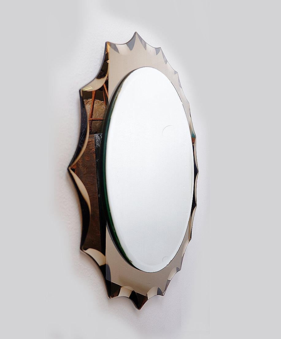 Verre d'art Miroir mural du milieu du siècle dans le style de Cristal Arte, années 1960 en vente