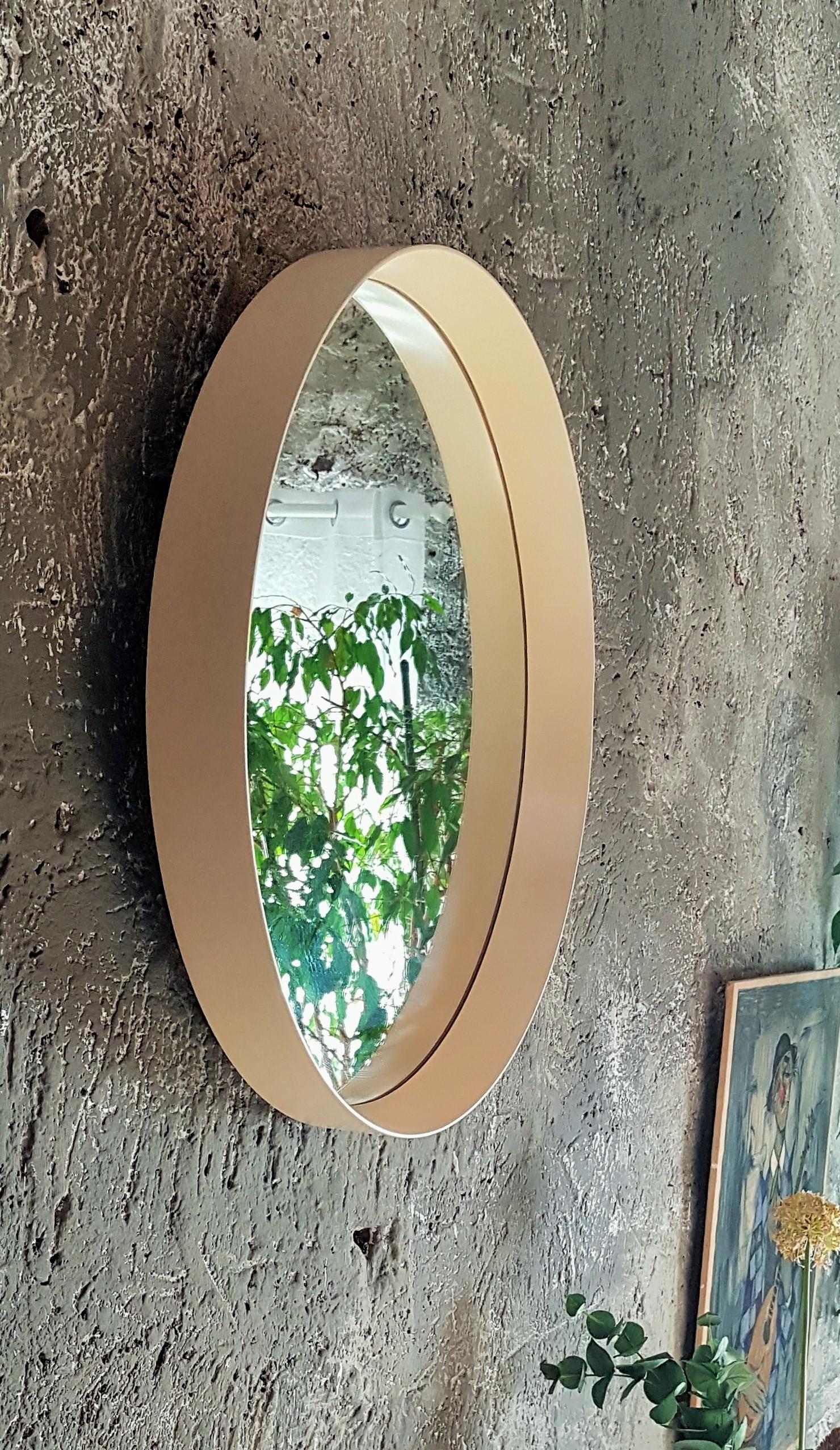 Mid-Century Wall Mirror, White Round, Italy, 1960s For Sale 8