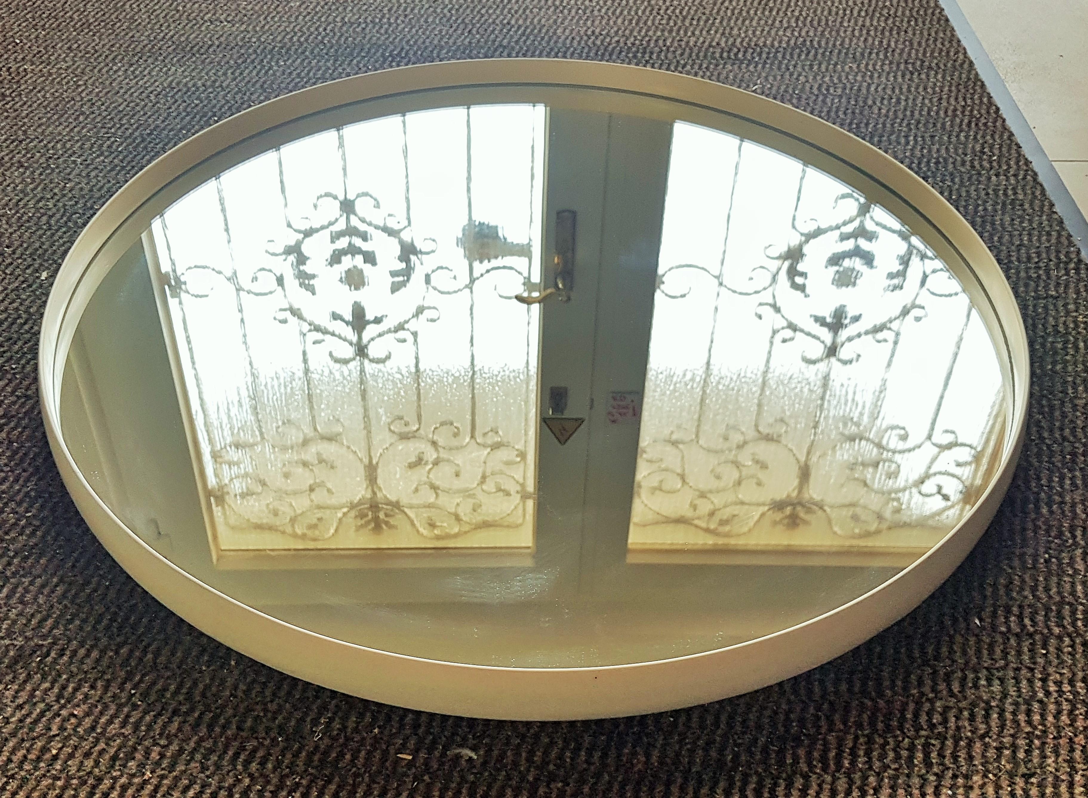 Mid-Century Wall Mirror, White Round, Italy, 1960s For Sale 12