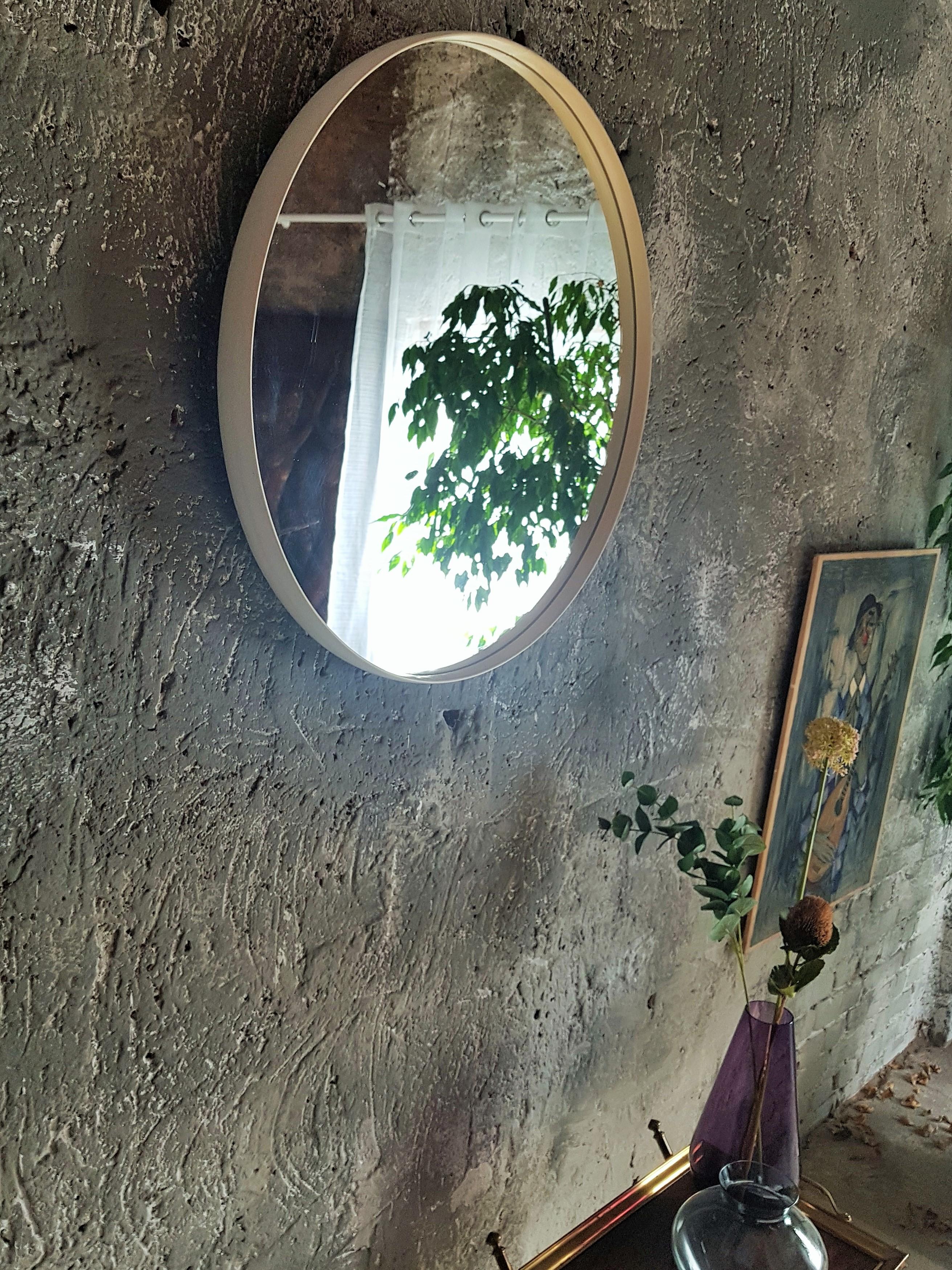 Milieu du XXe siècle Miroir mural du milieu du siècle, rond blanc, Italie, années 1960 en vente