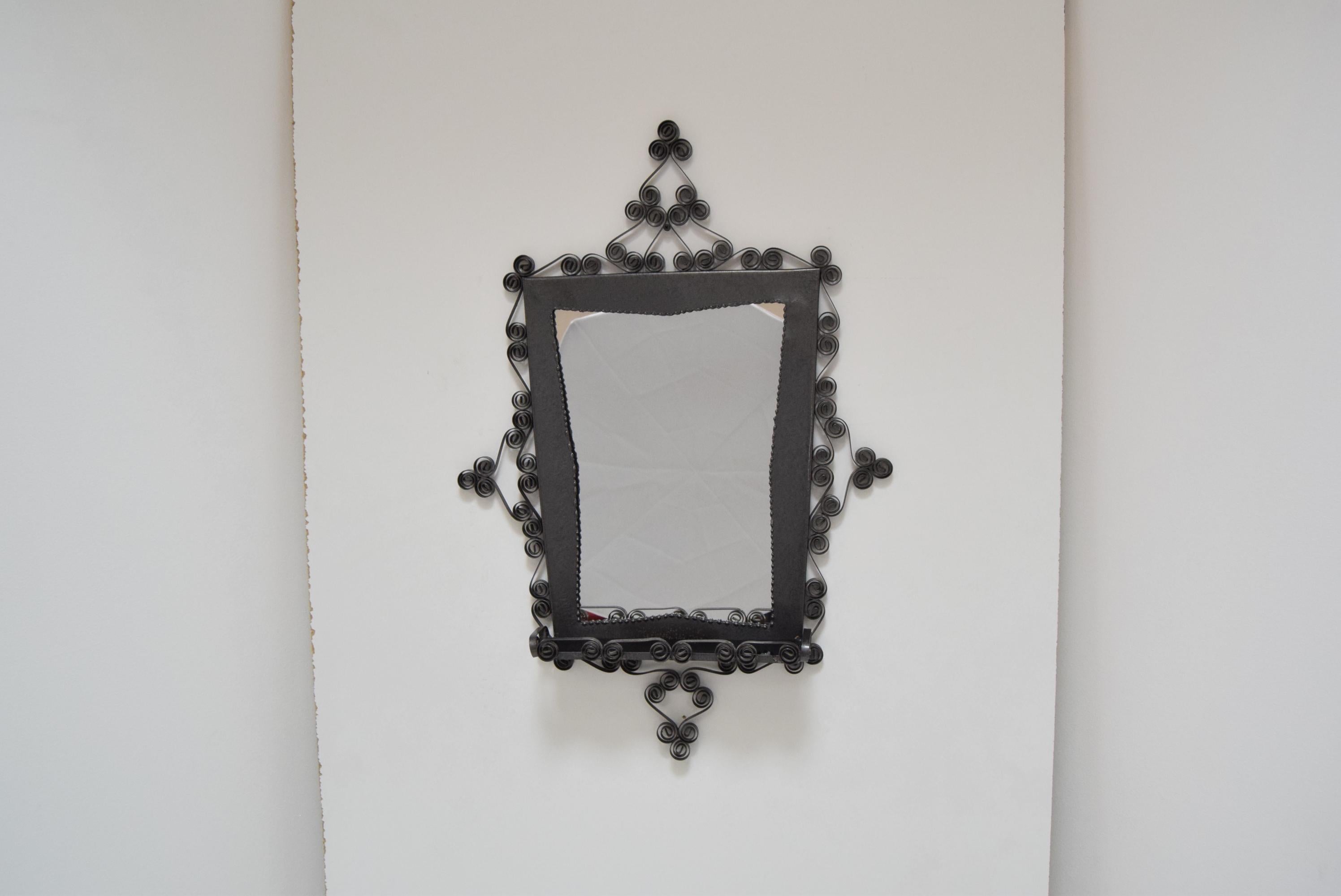 Mid-Century Wall Mirror, 1960's.  For Sale 4