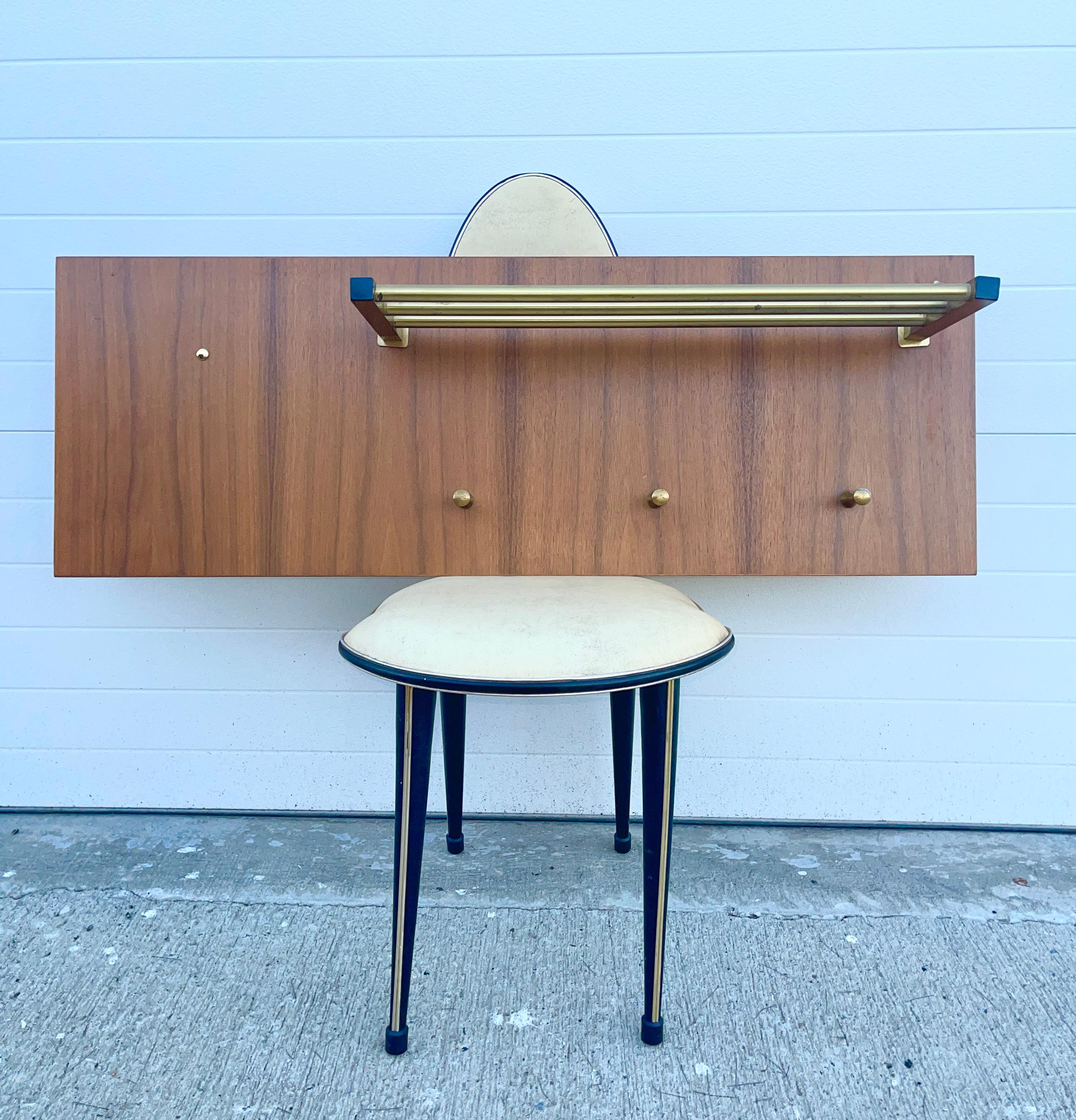 Perchero de pared de mediados de siglo en venta 2