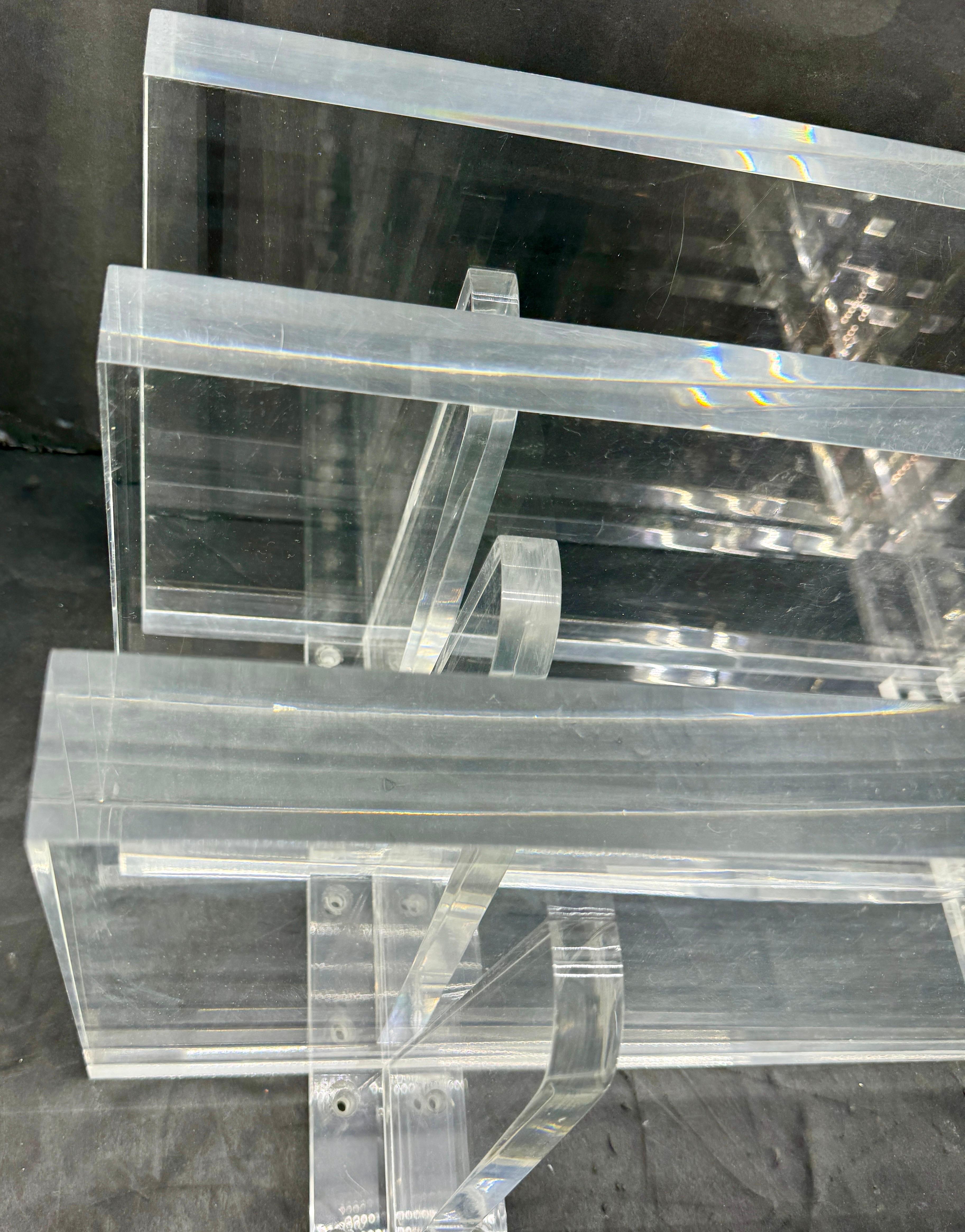 Mid-Century Wall Mounted Floating Lucite Shelves, France 1980’s For Sale 6