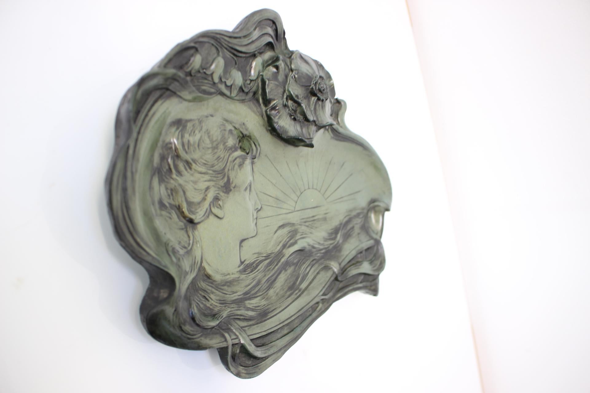Scultura in resina da parete di metà secolo, anni '50 in vendita 2