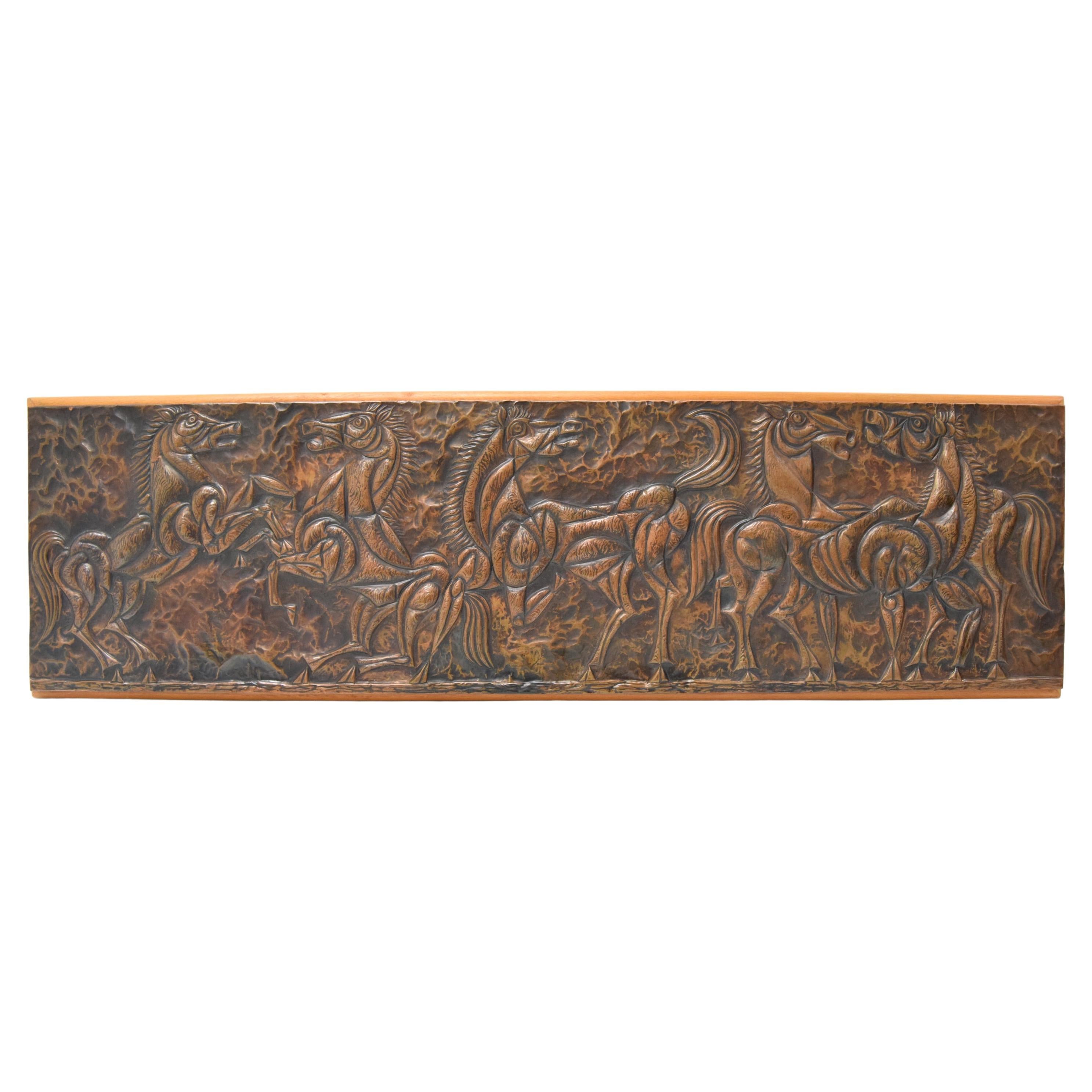 
Hergestellt aus Holz, Kupfer
Neu poliert
Mit gealterter Patina
Guter Originalzustand