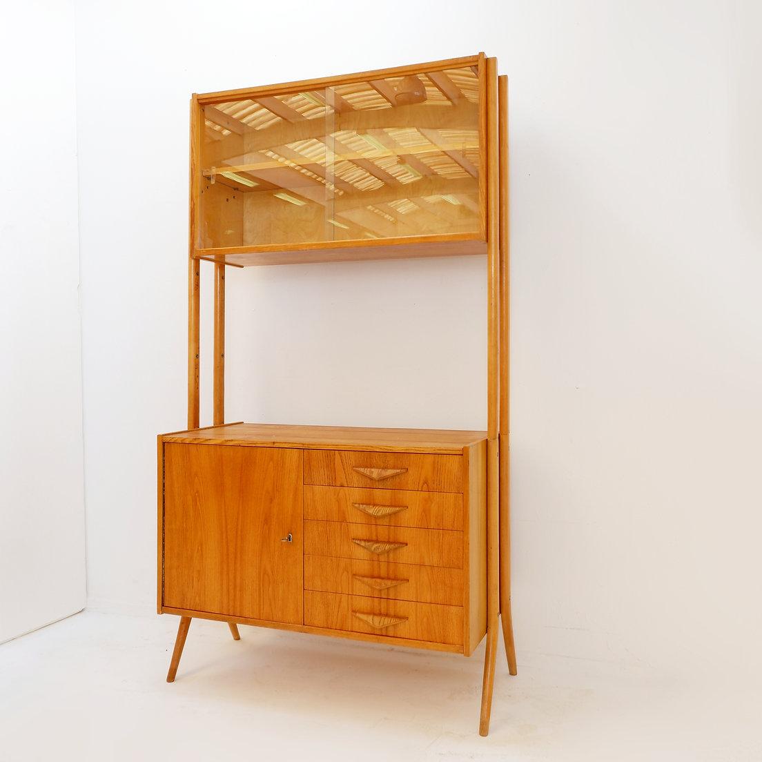 Mid century Wandregal Bücherregal von František Jirák, Tschechoslowakei 1960s (Moderne der Mitte des Jahrhunderts) im Angebot
