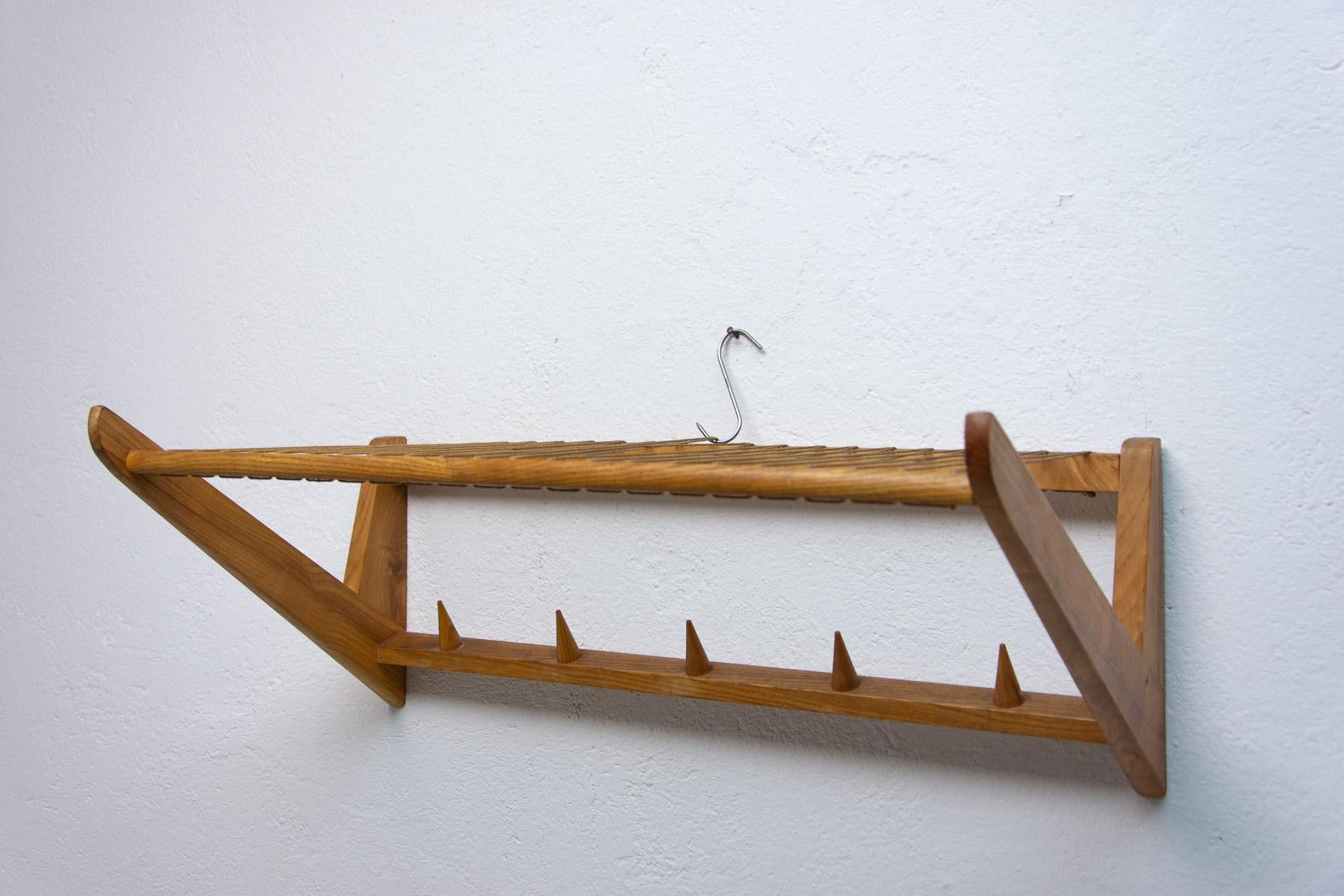 Mid-Century Wall Shelf by Krásná Jizba, Czechoslovakia, 1960's For Sale 2