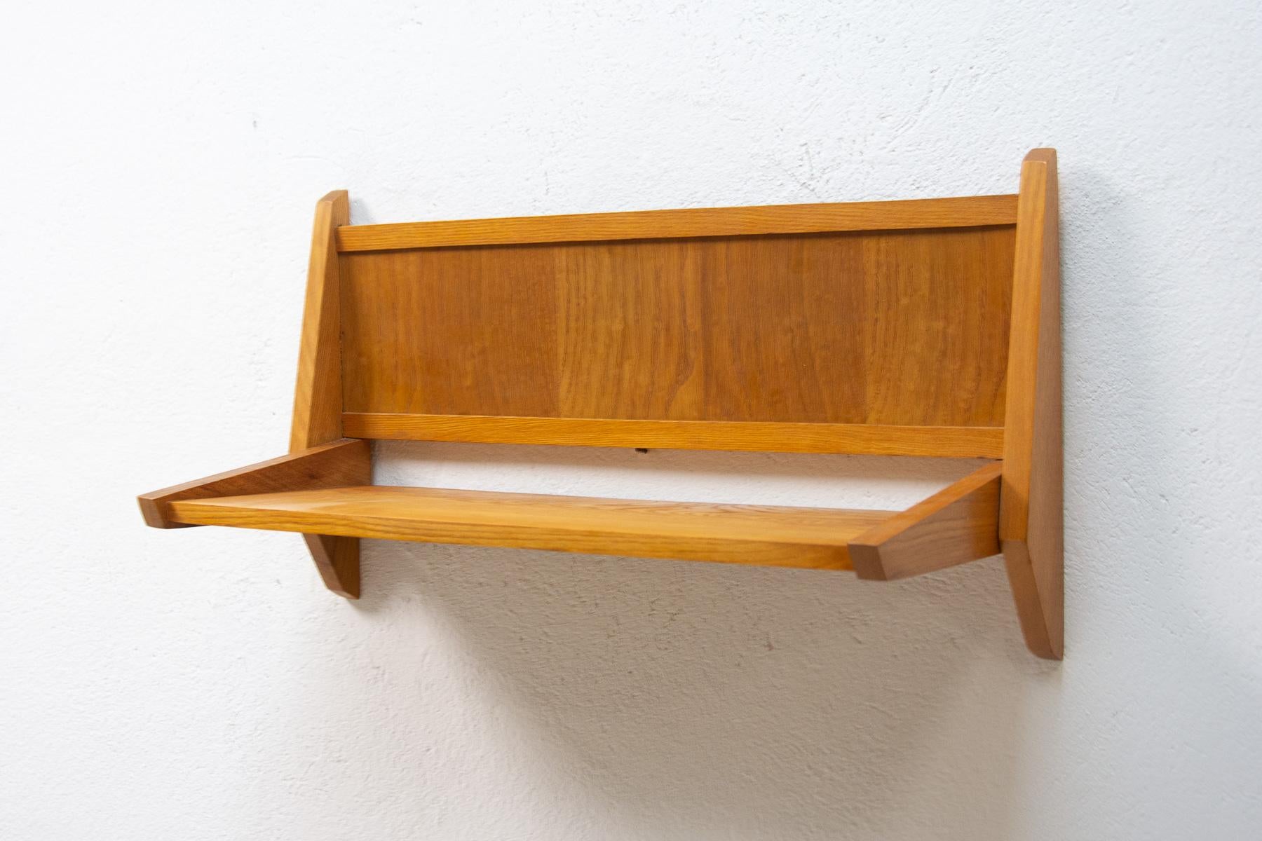 Mid-Century Wall Shelf by ULUV, Czechoslovakia, 1960's For Sale 5