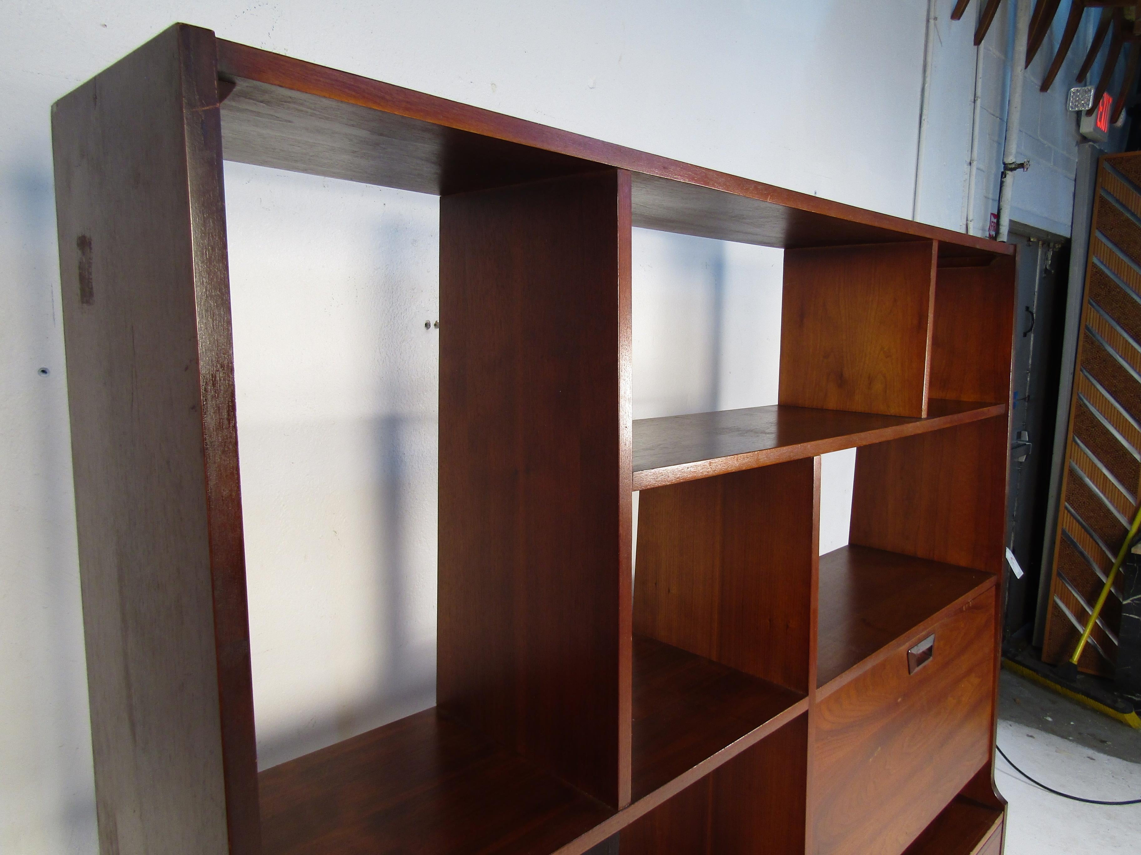 Mid-Century Modern Midcentury Wall Unit For Sale
