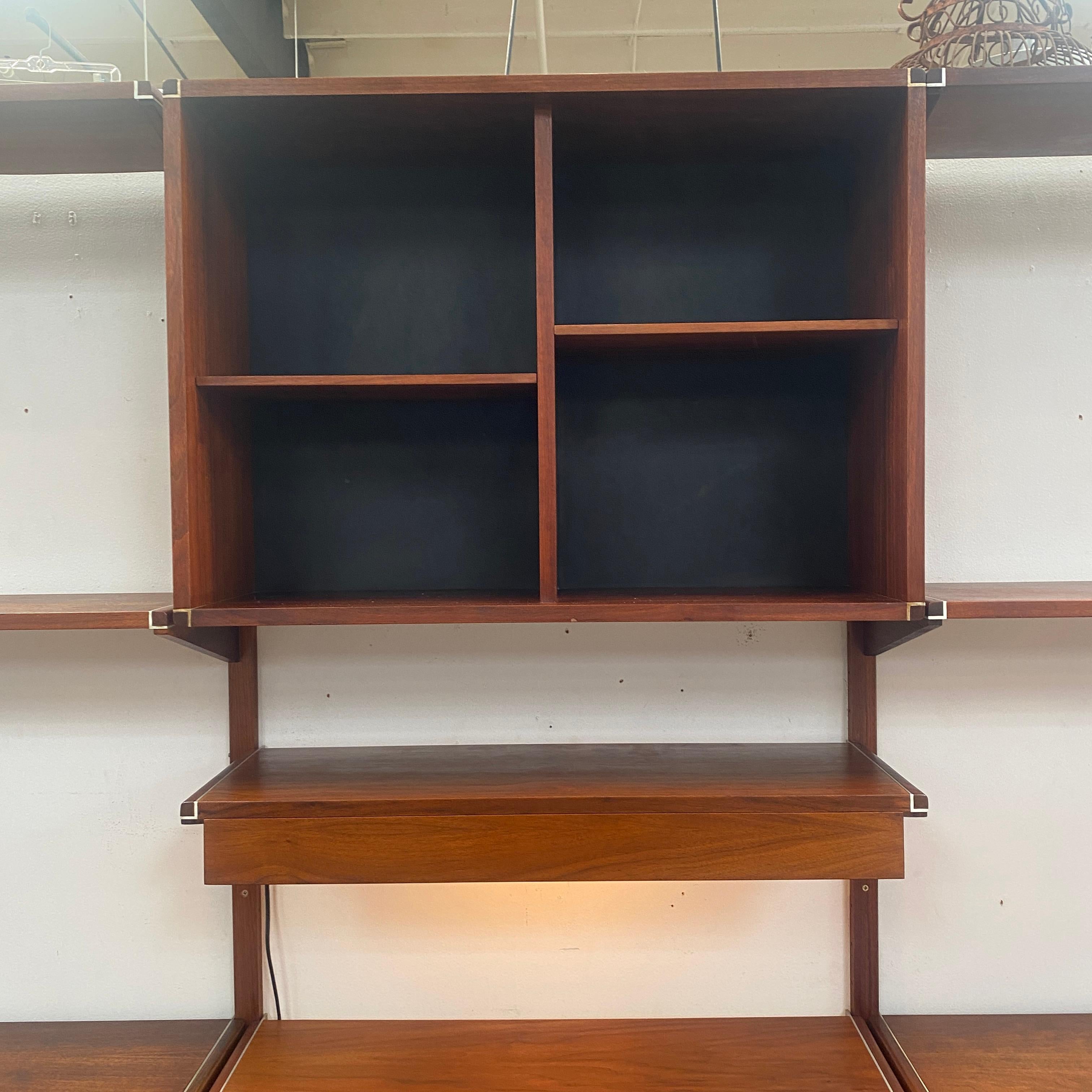 American Mid Century Wall Unit Gerald McCabe for Barzilay For Sale